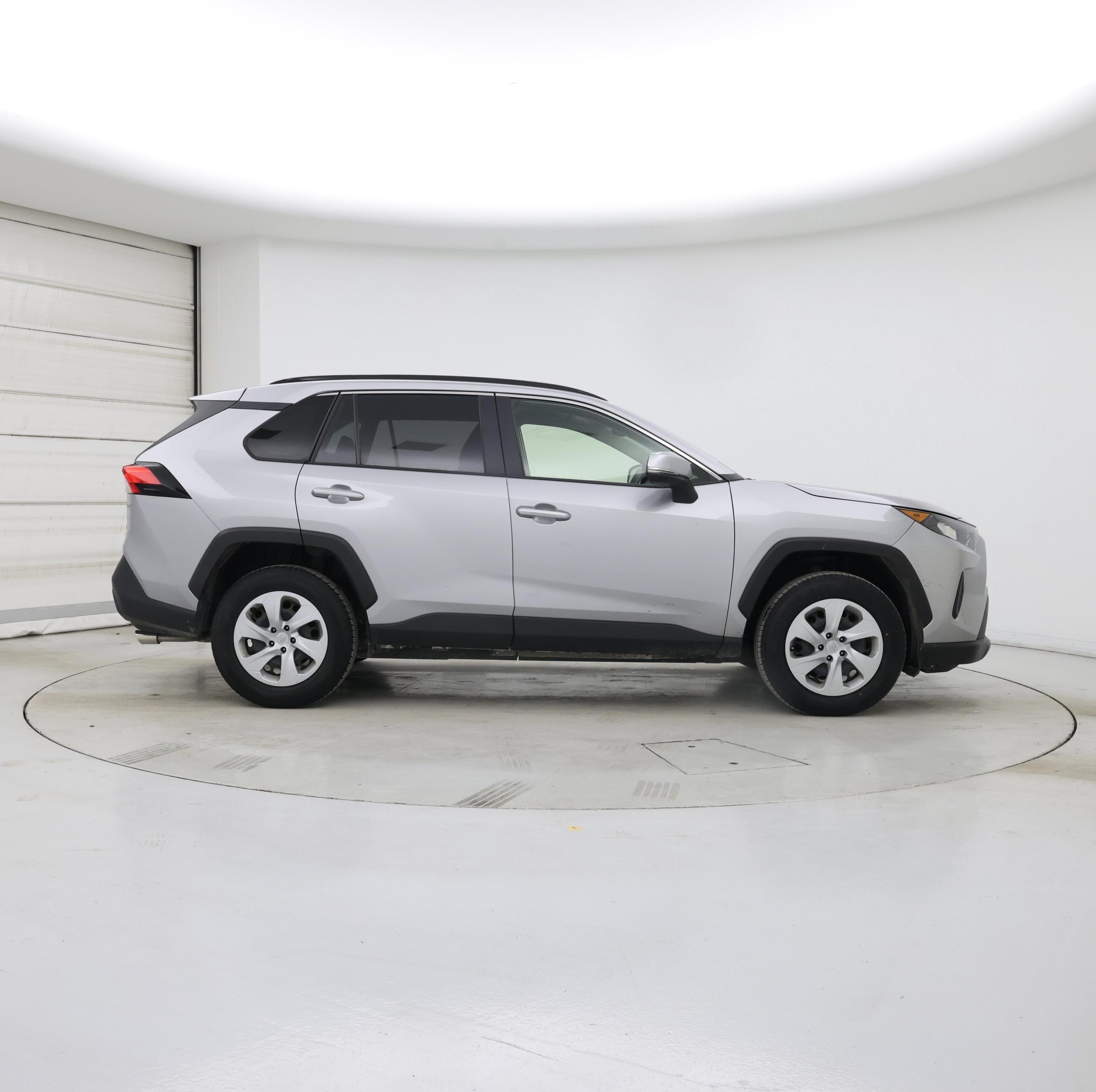 Thumbnail: 2019 Toyota RAV4 - 7