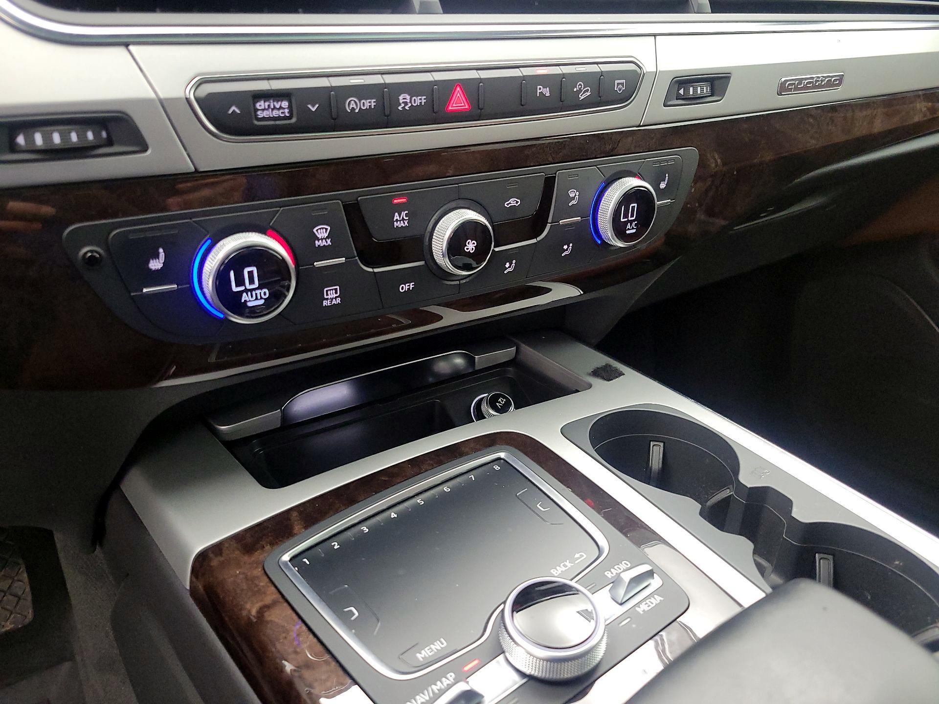 Thumbnail: 2019 Audi Q7 - 15