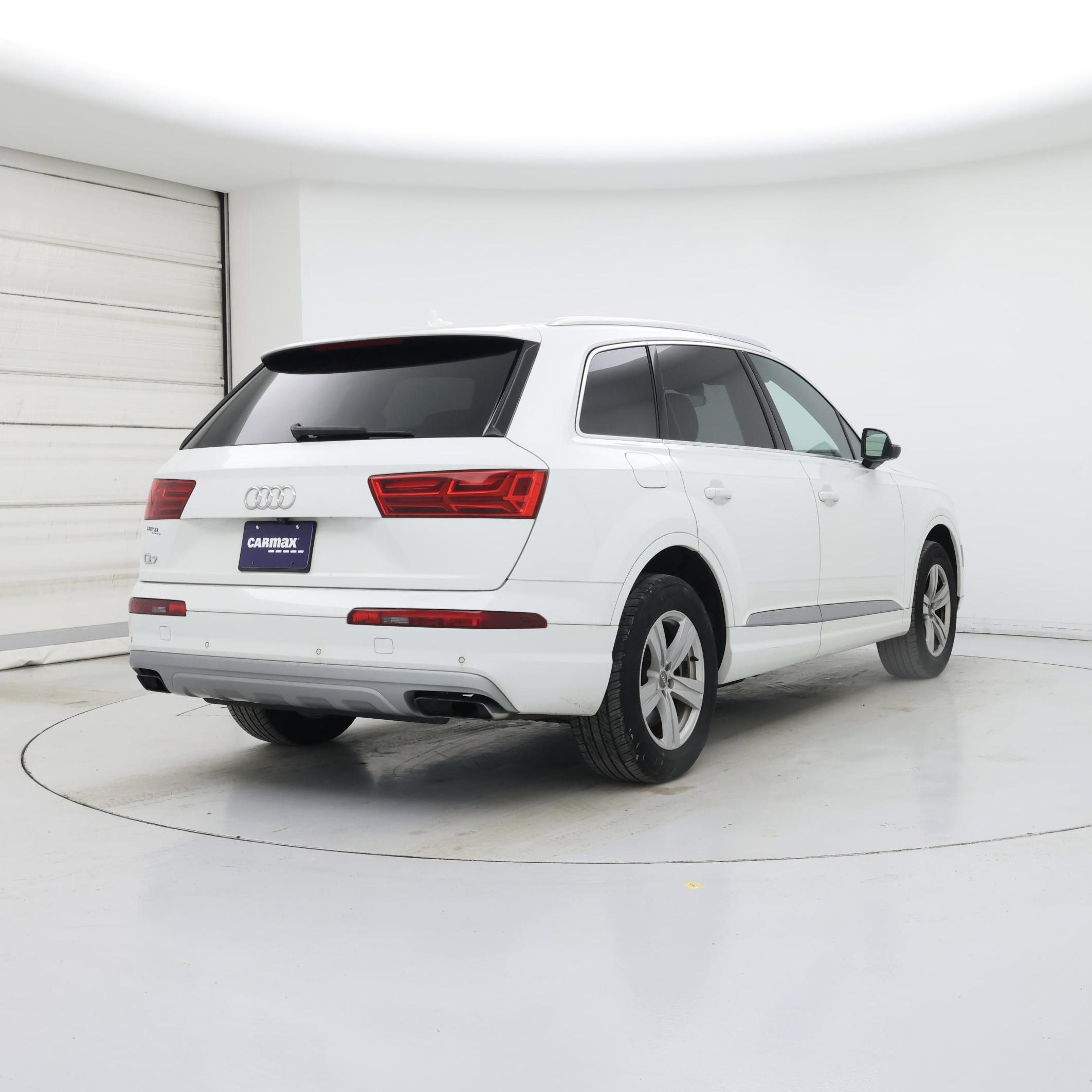 Thumbnail: 2019 Audi Q7 - 8