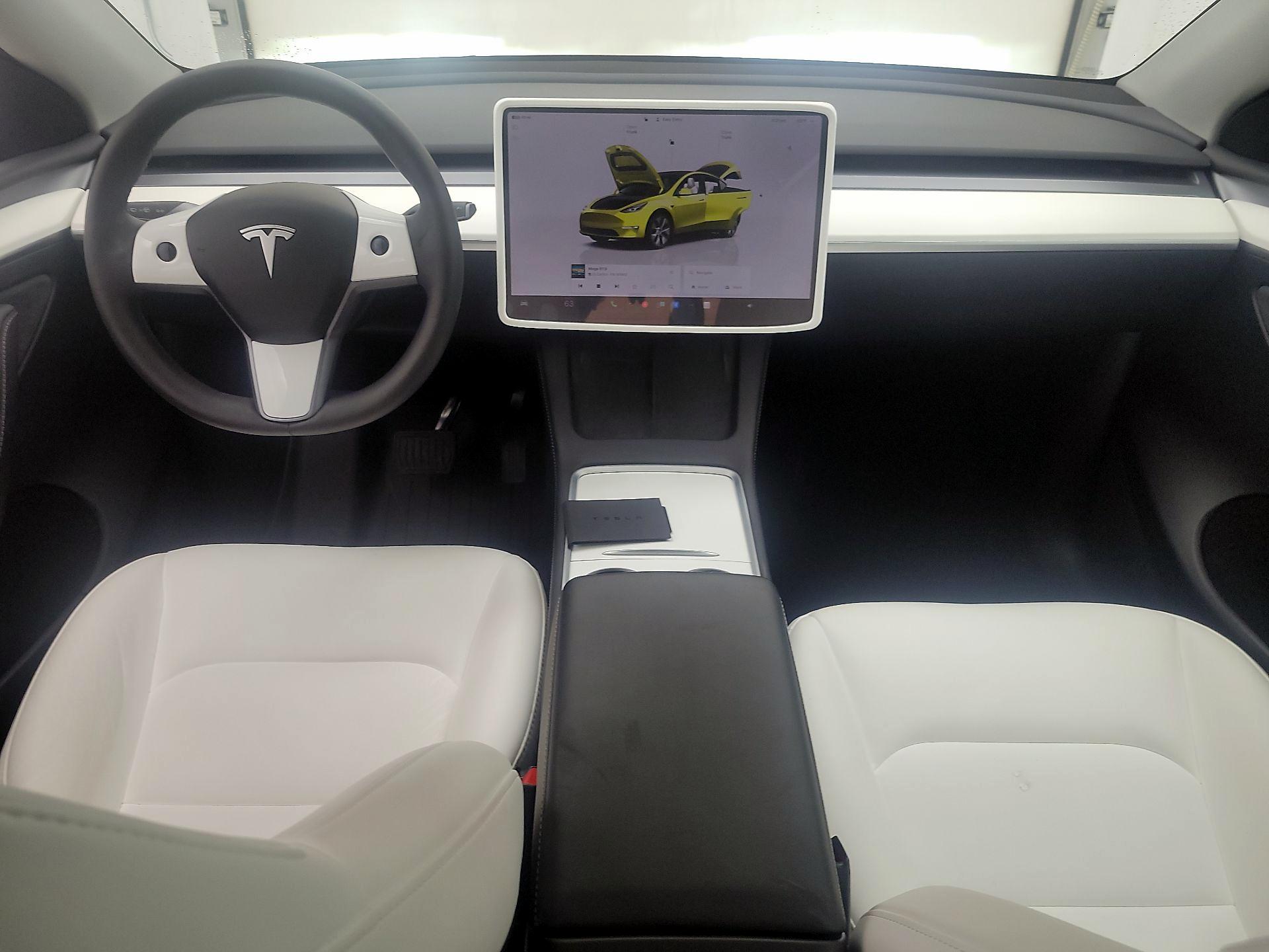 Thumbnail: 2024 Tesla Model Y - 9