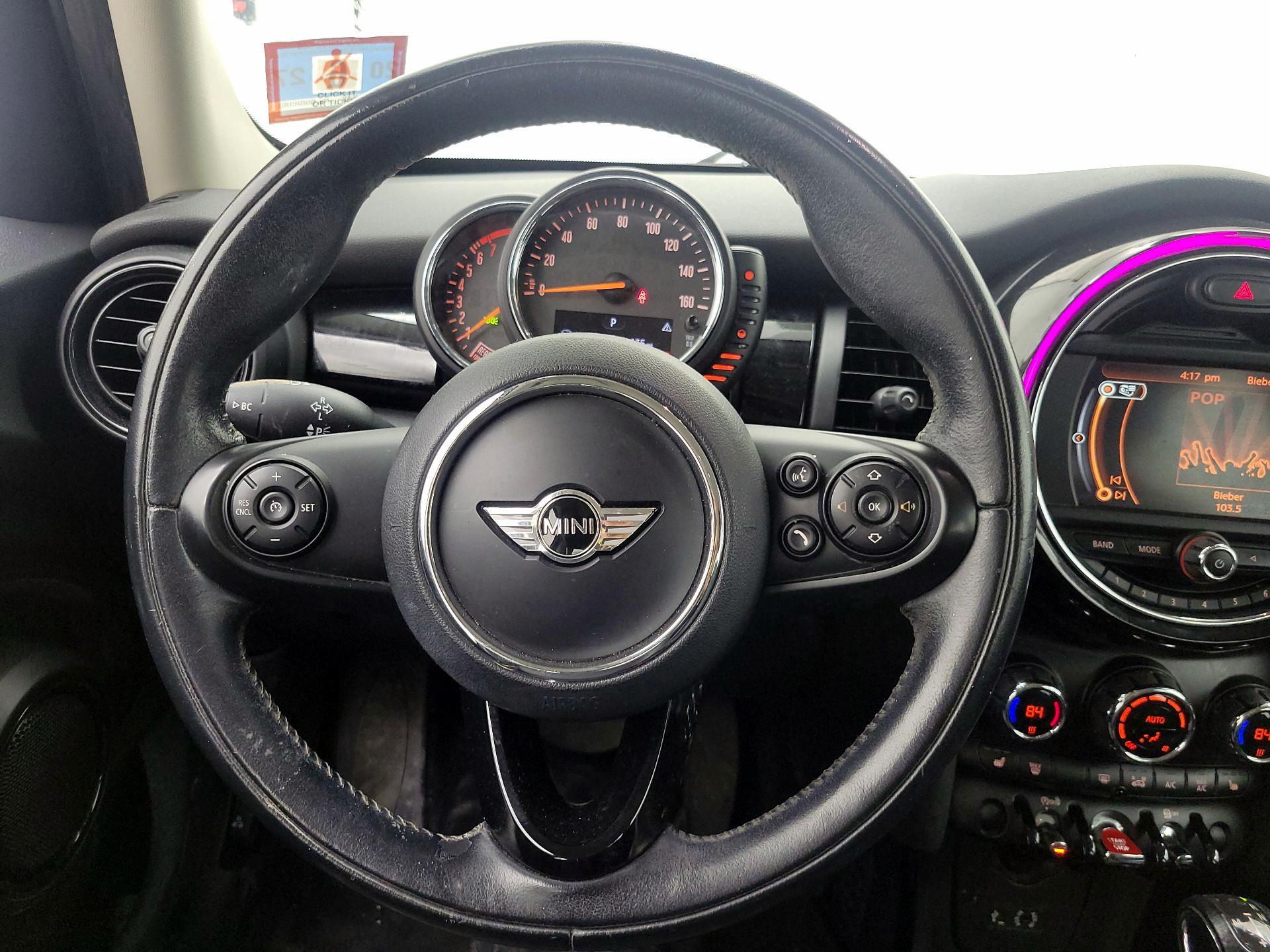 Thumbnail: 2017 MINI Cooper Hardtop - 10