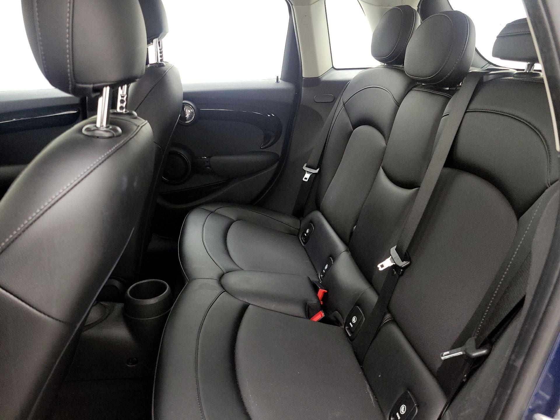 Thumbnail: 2017 MINI Cooper Hardtop - 18