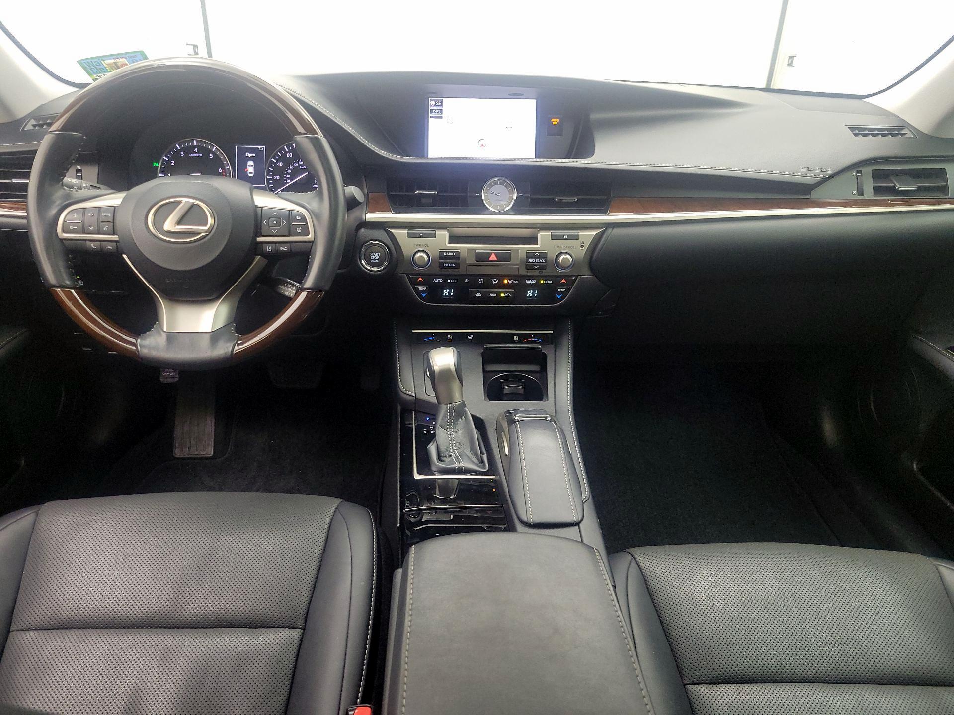 Thumbnail: 2018 Lexus ES - 9