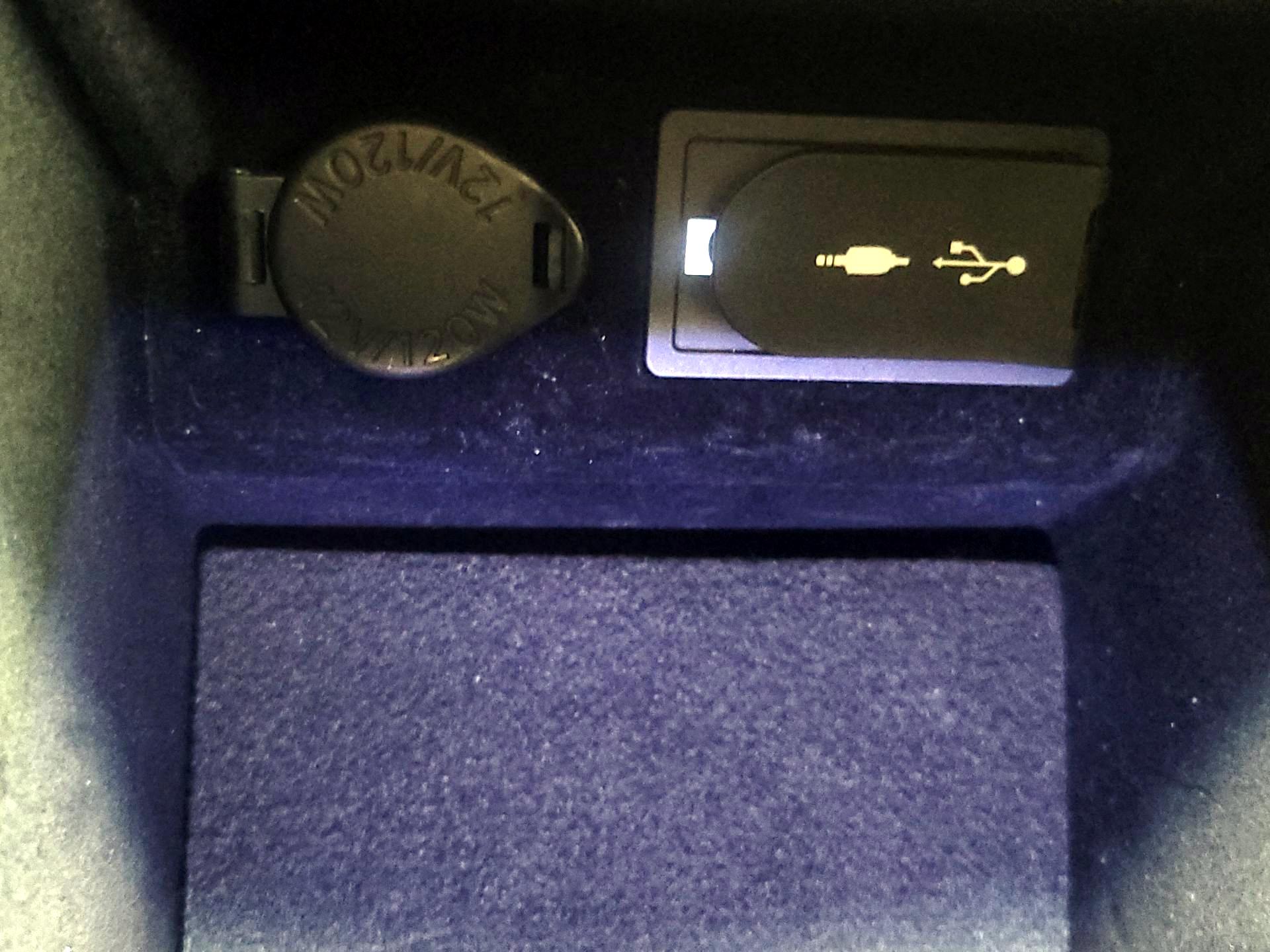 Thumbnail: 2018 Lexus ES - 19