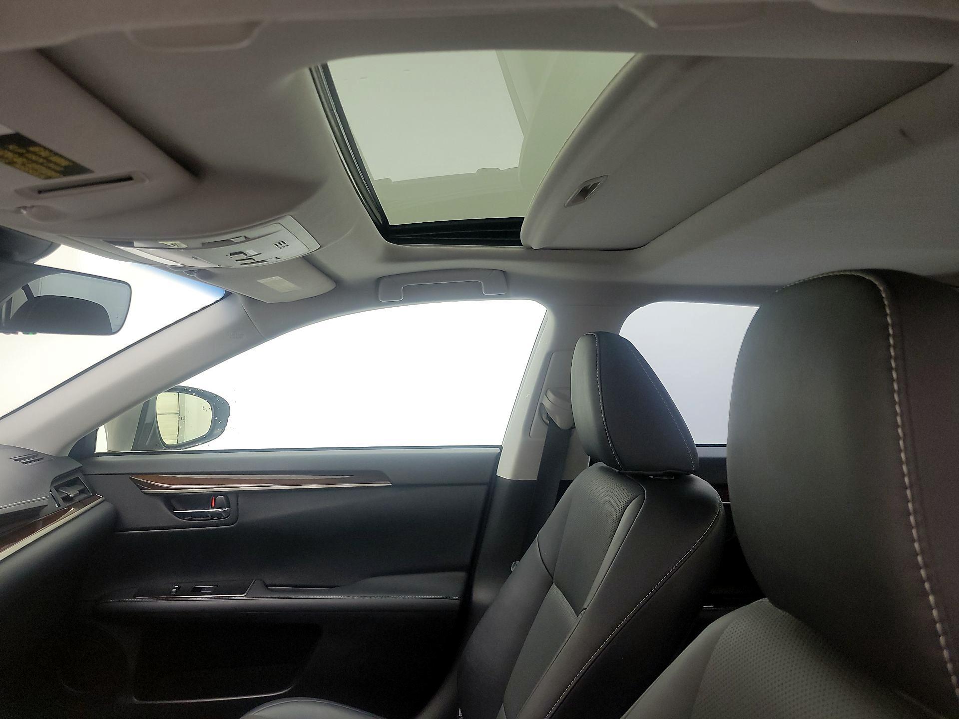 Thumbnail: 2018 Lexus ES - 20