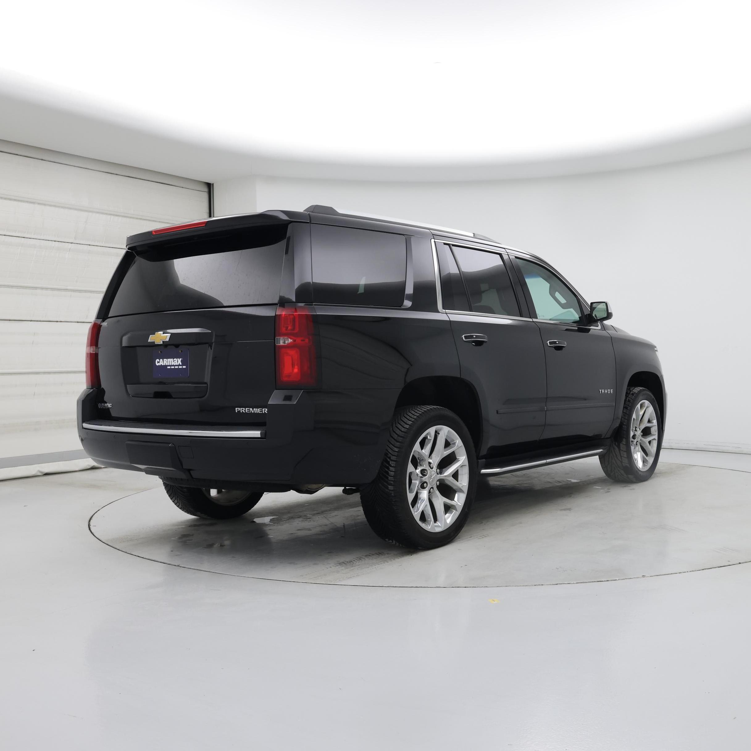 Thumbnail: 2019 Chevrolet Tahoe - 8