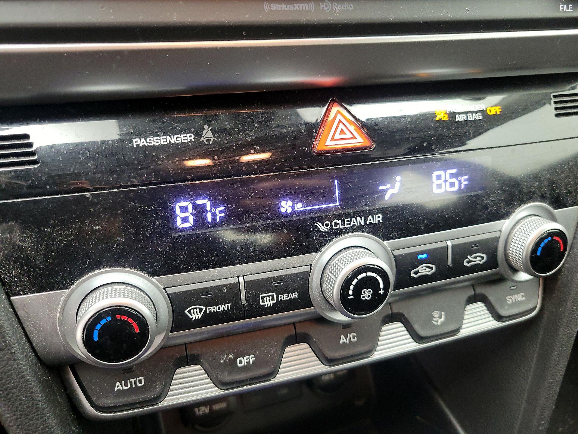 Thumbnail: 2020 Hyundai Elantra - 16