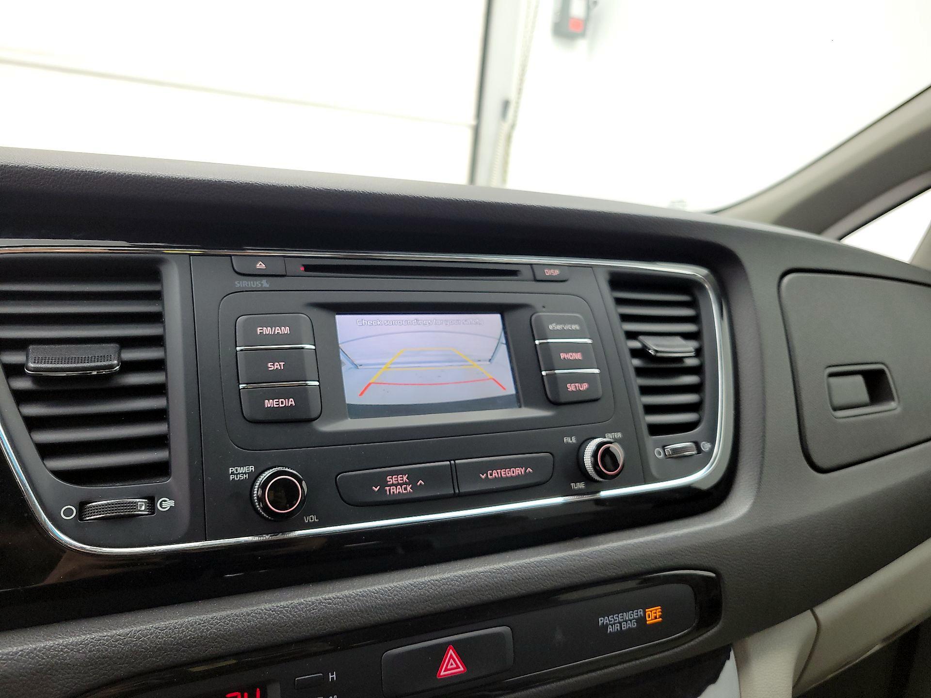 Thumbnail: 2016 Kia Sedona - 14