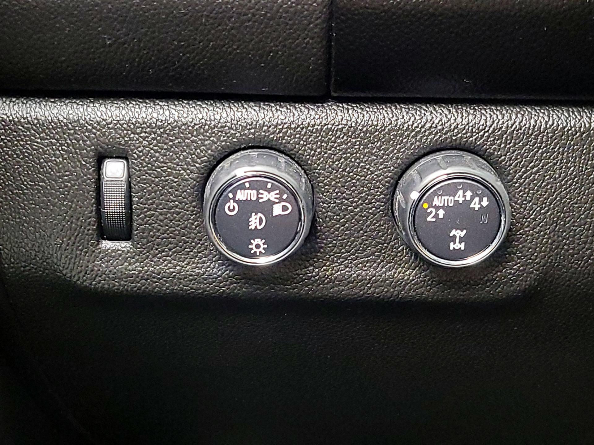 Thumbnail: 2017 Chevrolet Colorado - 13