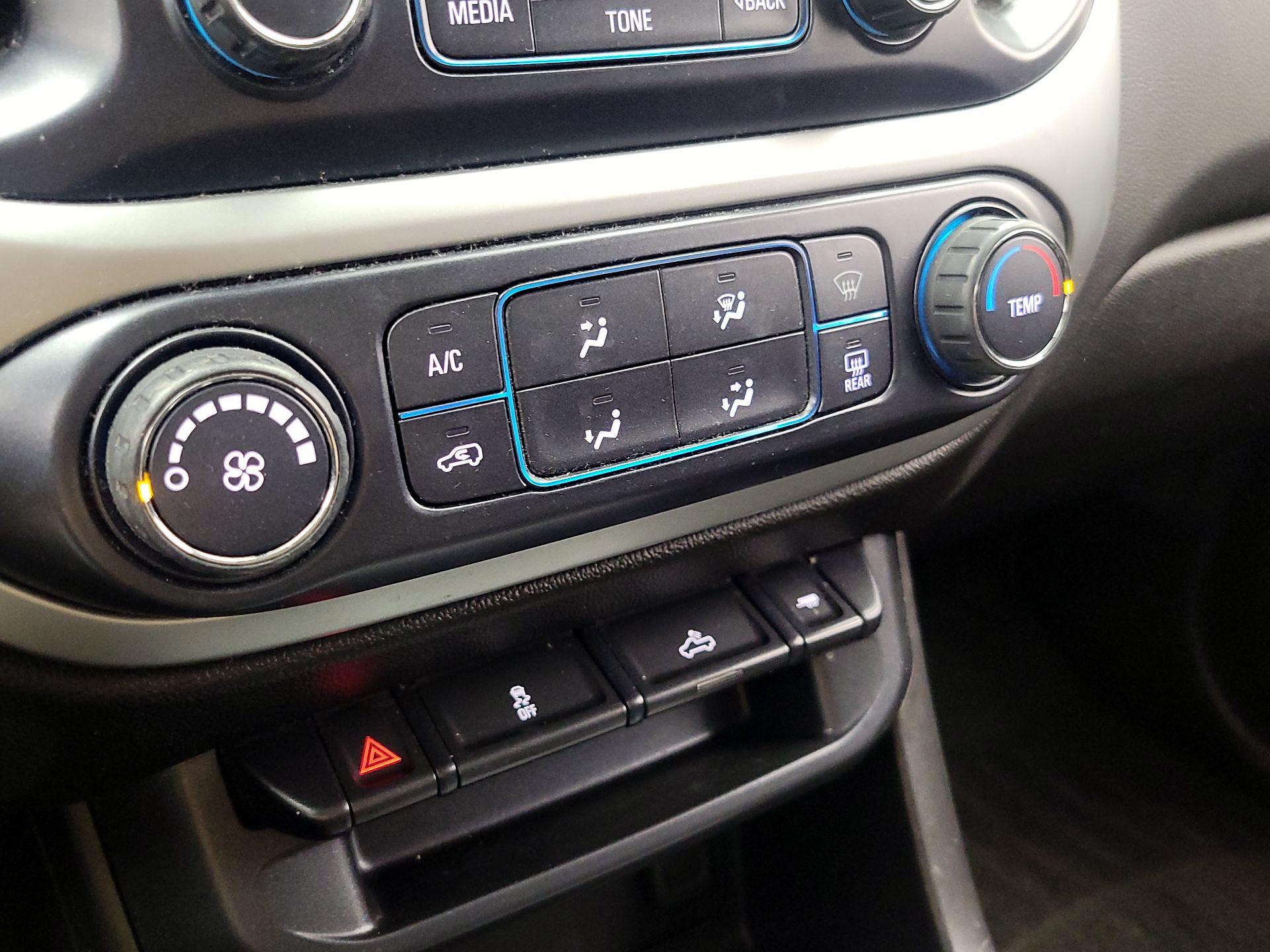 Thumbnail: 2017 Chevrolet Colorado - 16