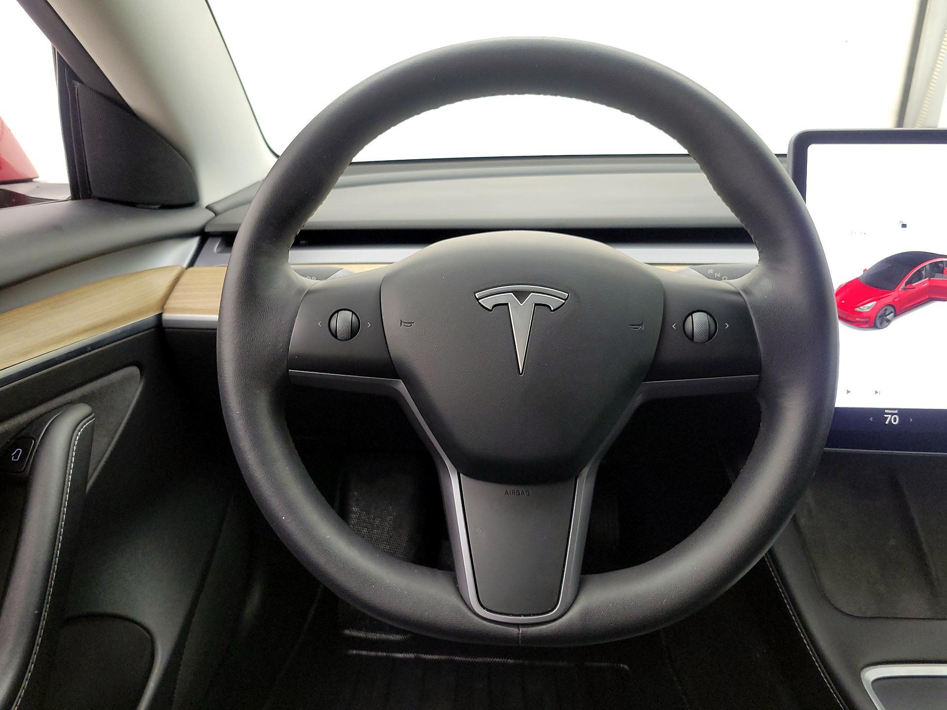 Thumbnail: 2021 Tesla Model 3 - 10