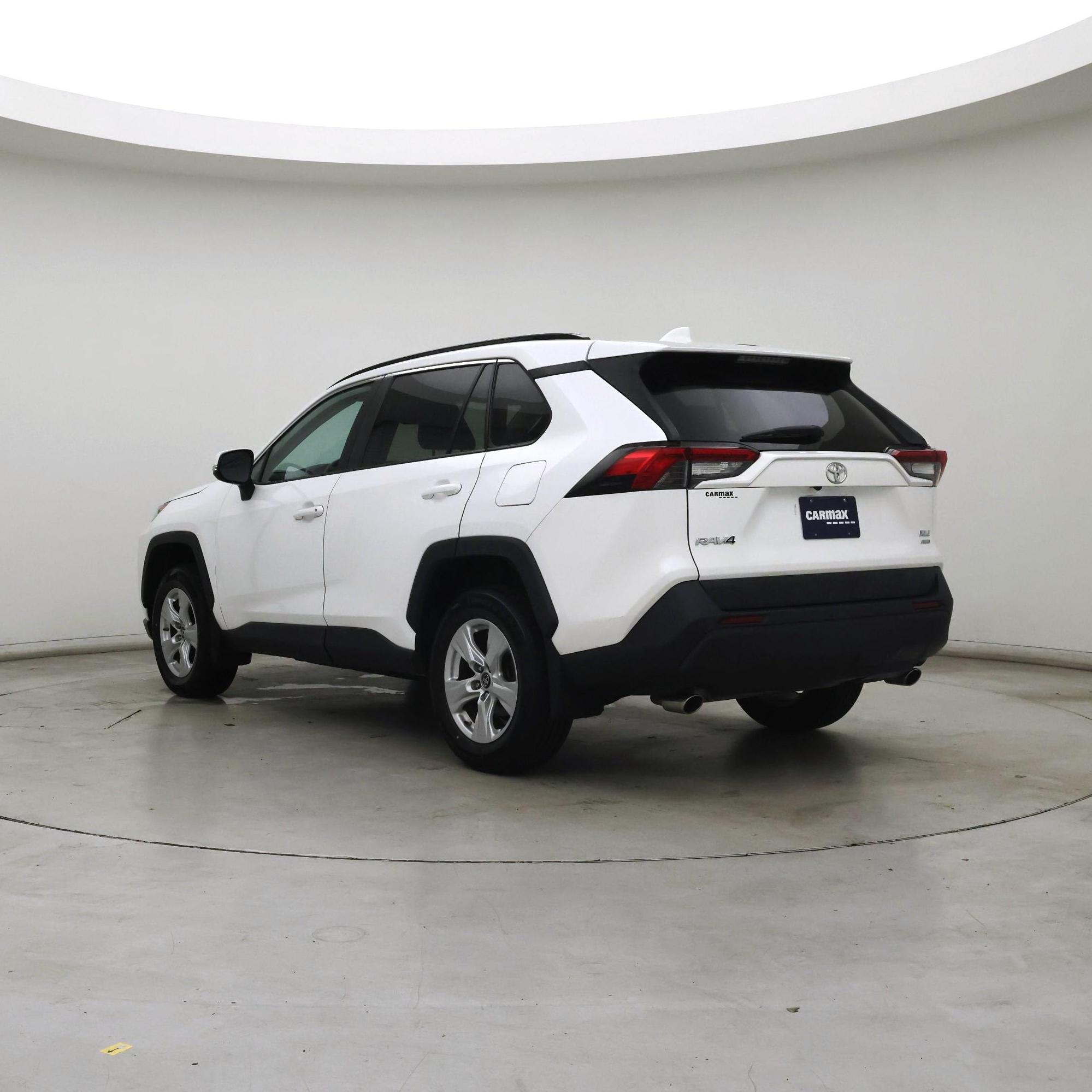 Thumbnail: 2019 Toyota RAV4 - 2