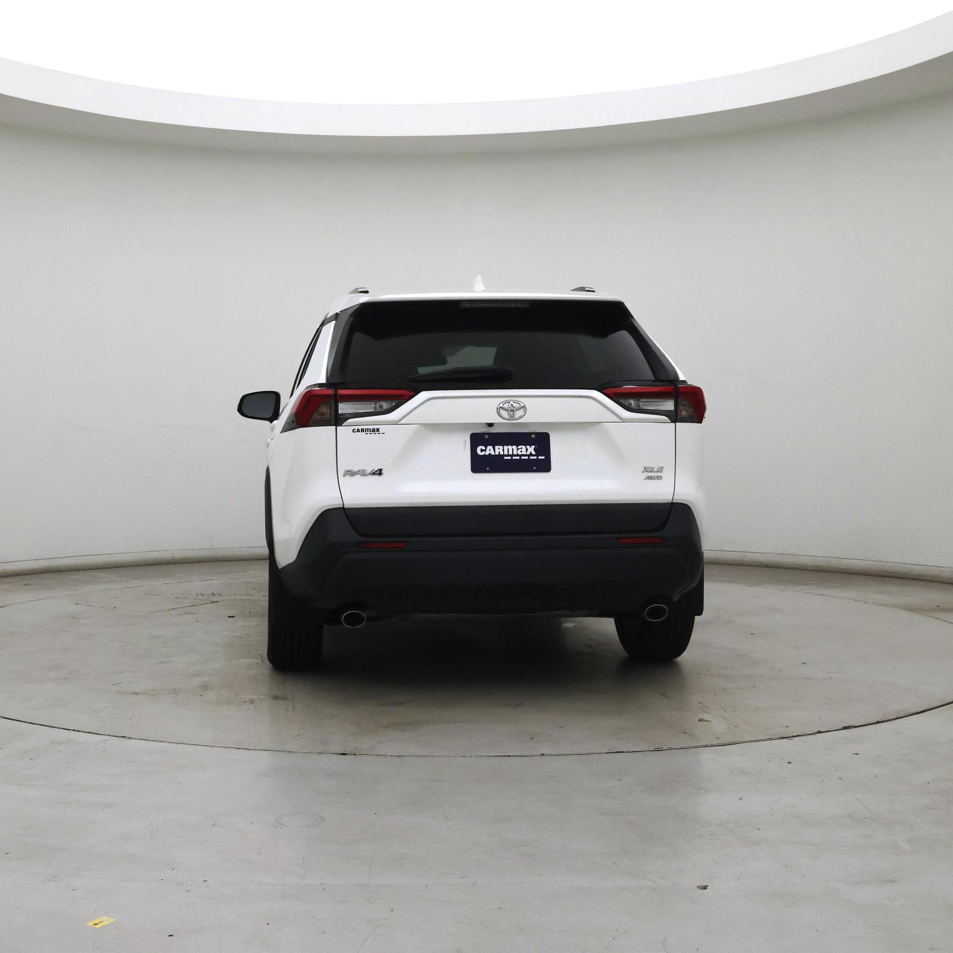 Thumbnail: 2019 Toyota RAV4 - 6