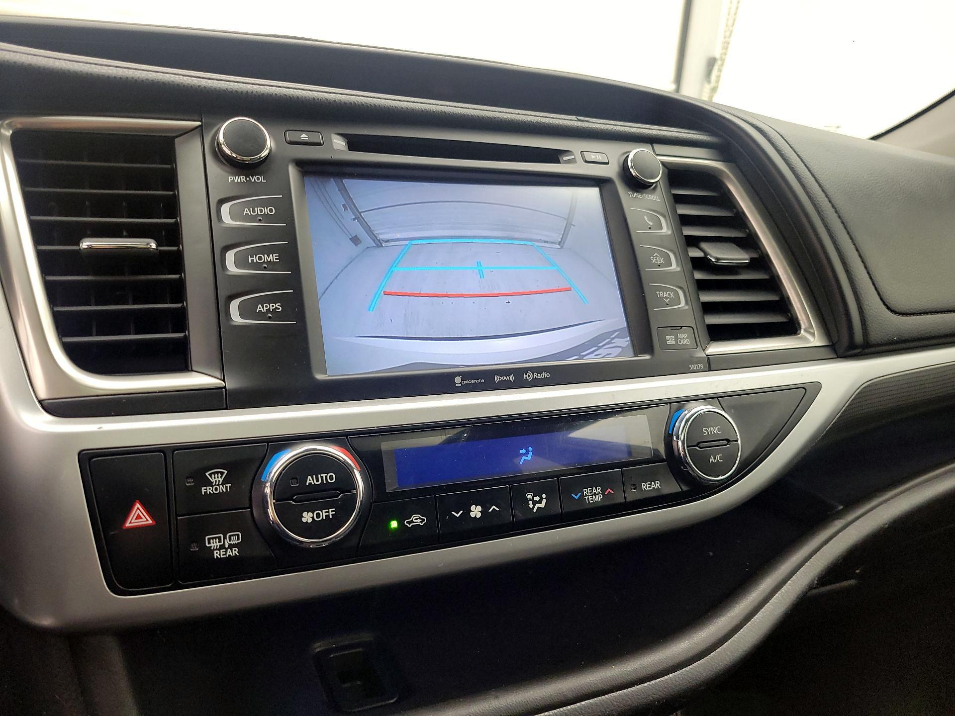 Thumbnail: 2017 Toyota Highlander - 14