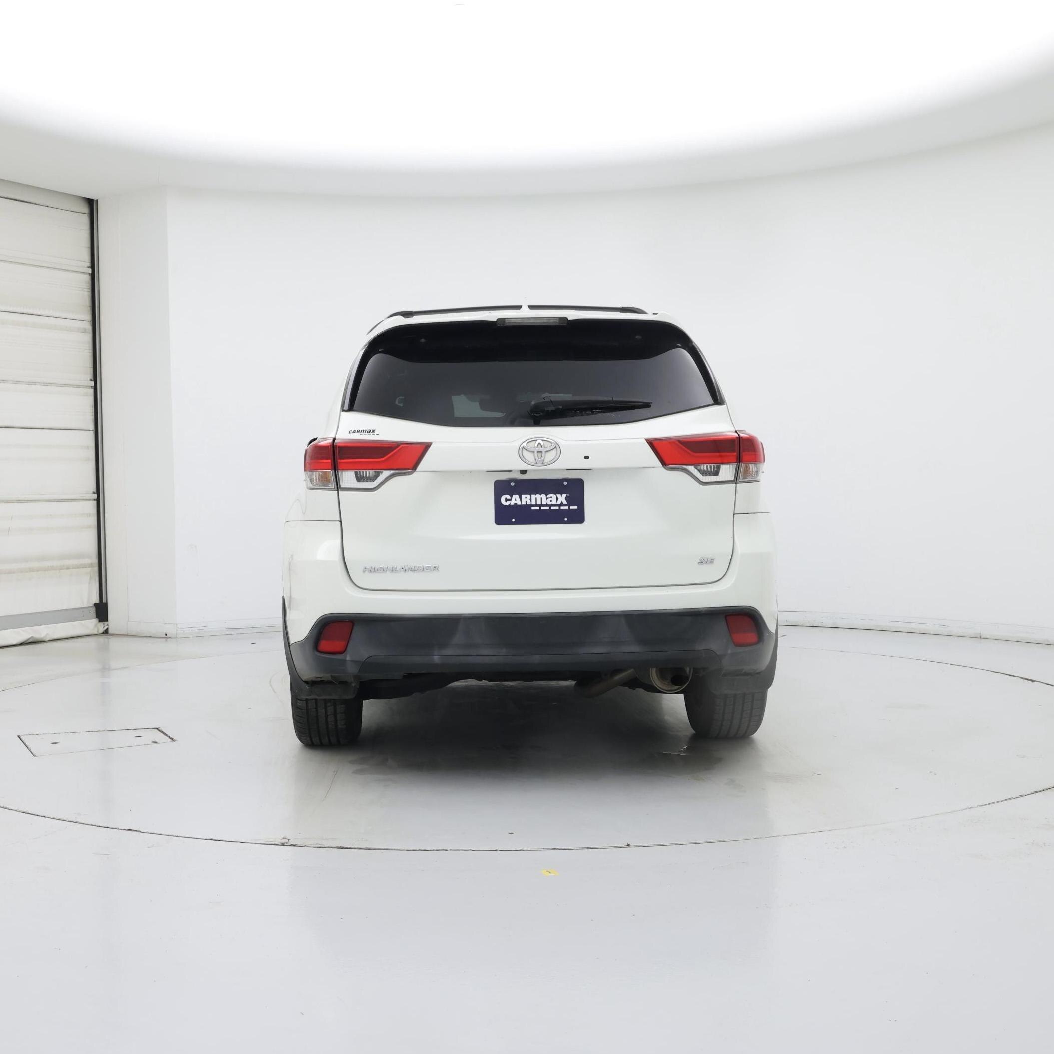 Thumbnail: 2017 Toyota Highlander - 6