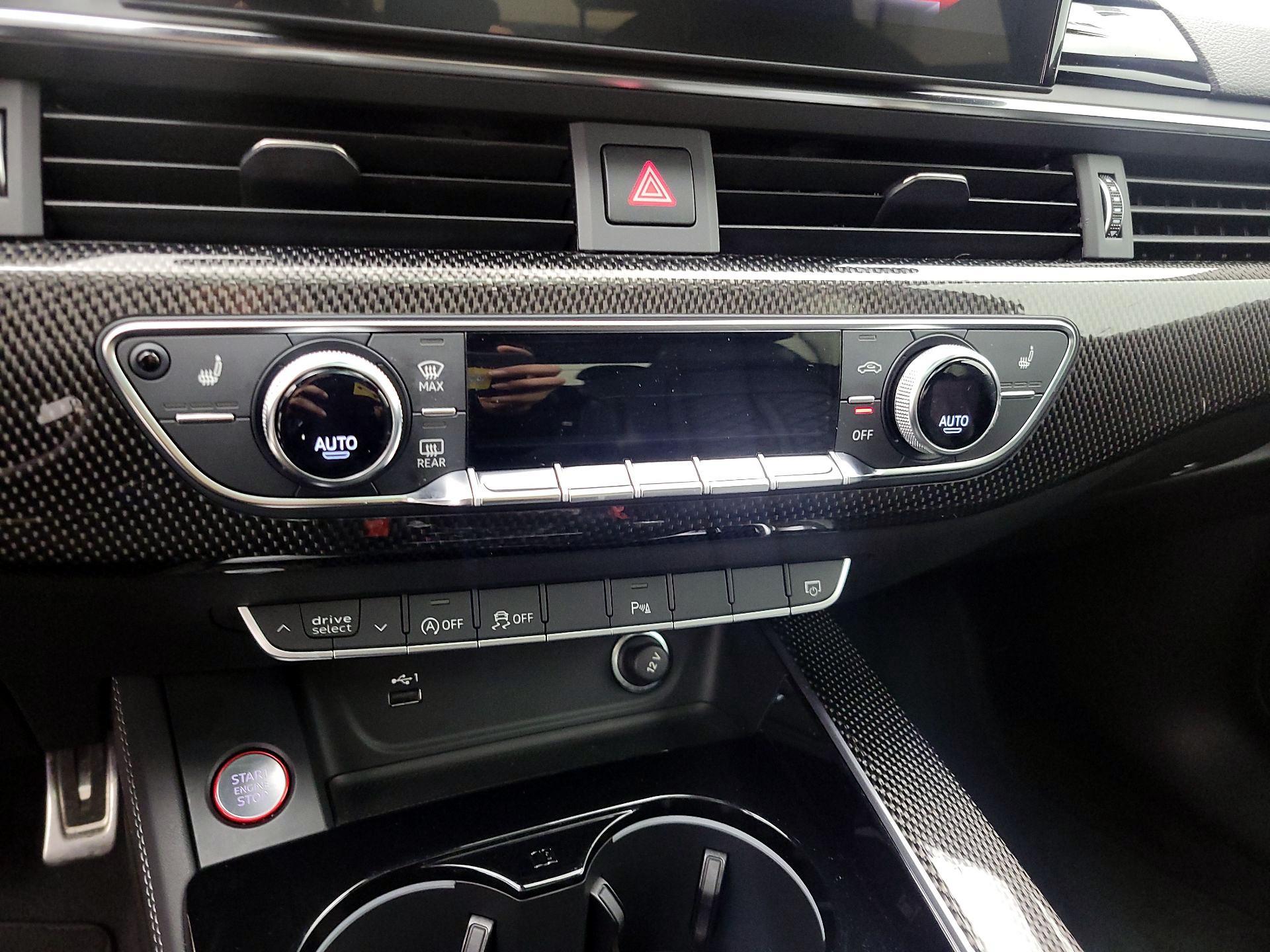 Thumbnail: 2021 Audi S4 - 16