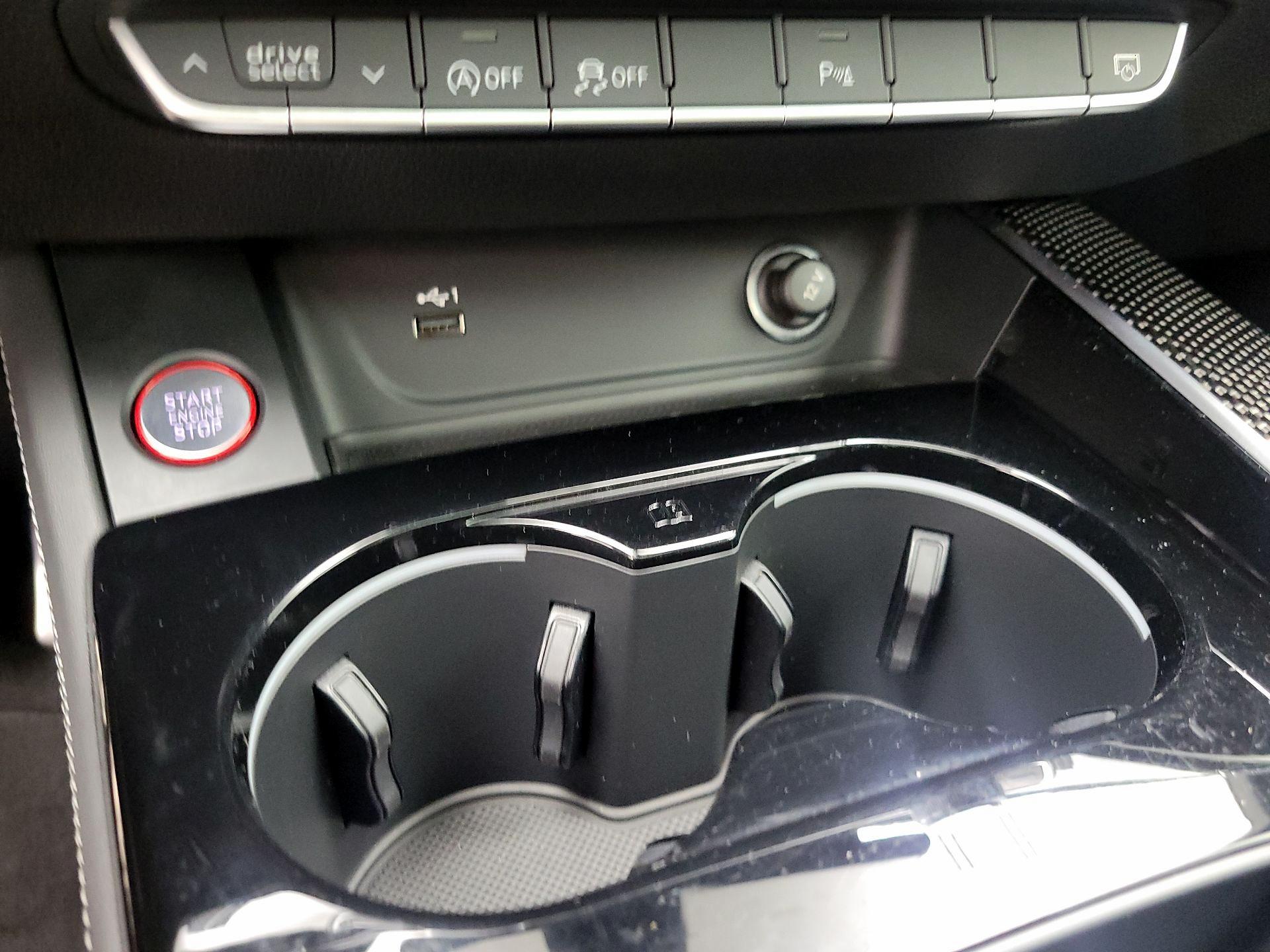 Thumbnail: 2021 Audi S4 - 18