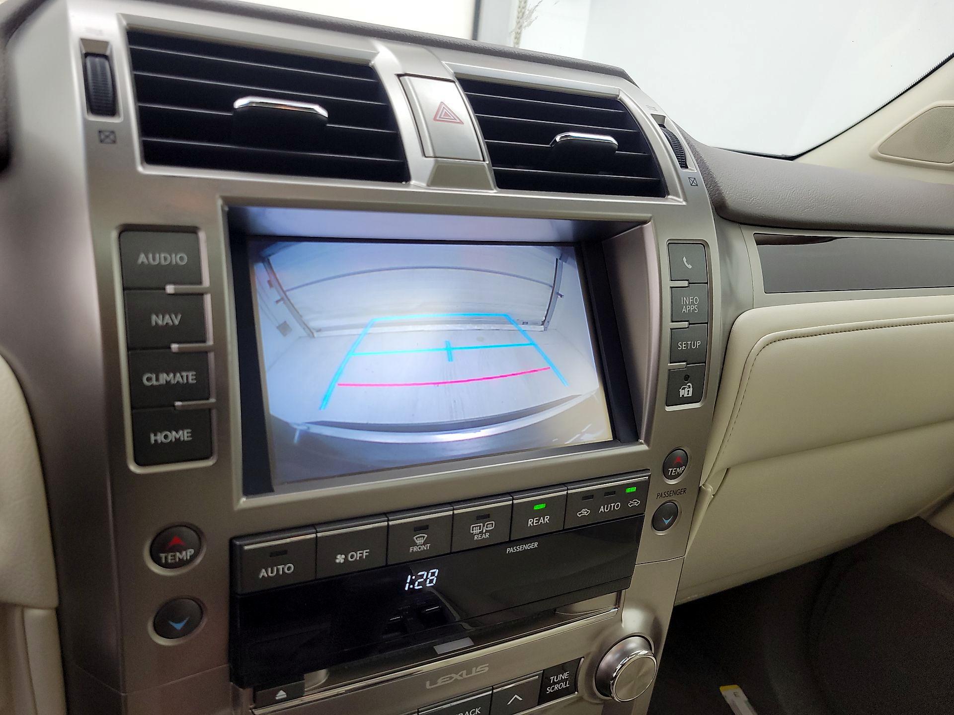 Thumbnail: 2019 Lexus GX - 15