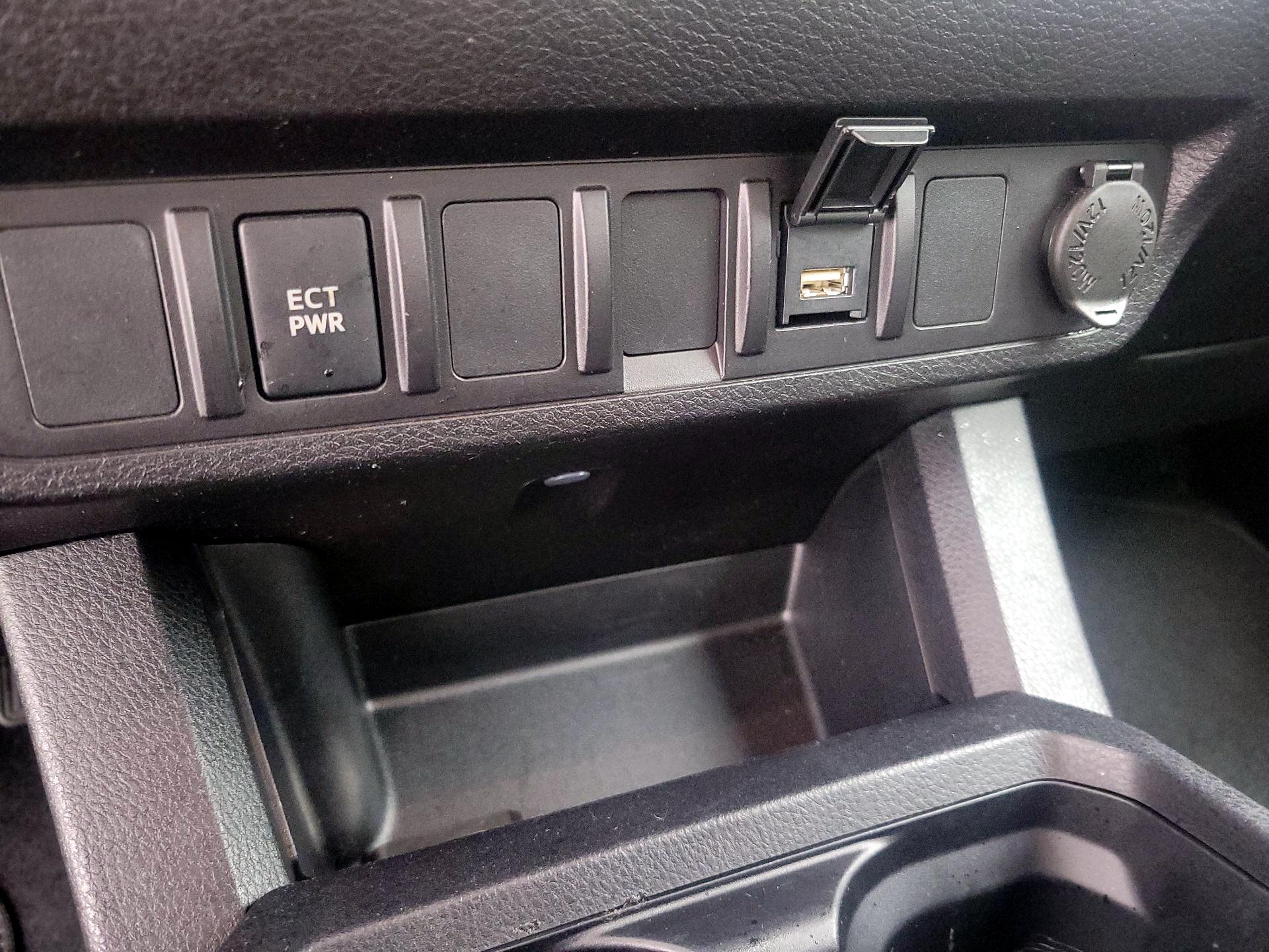 Thumbnail: 2023 Toyota Tacoma - 18