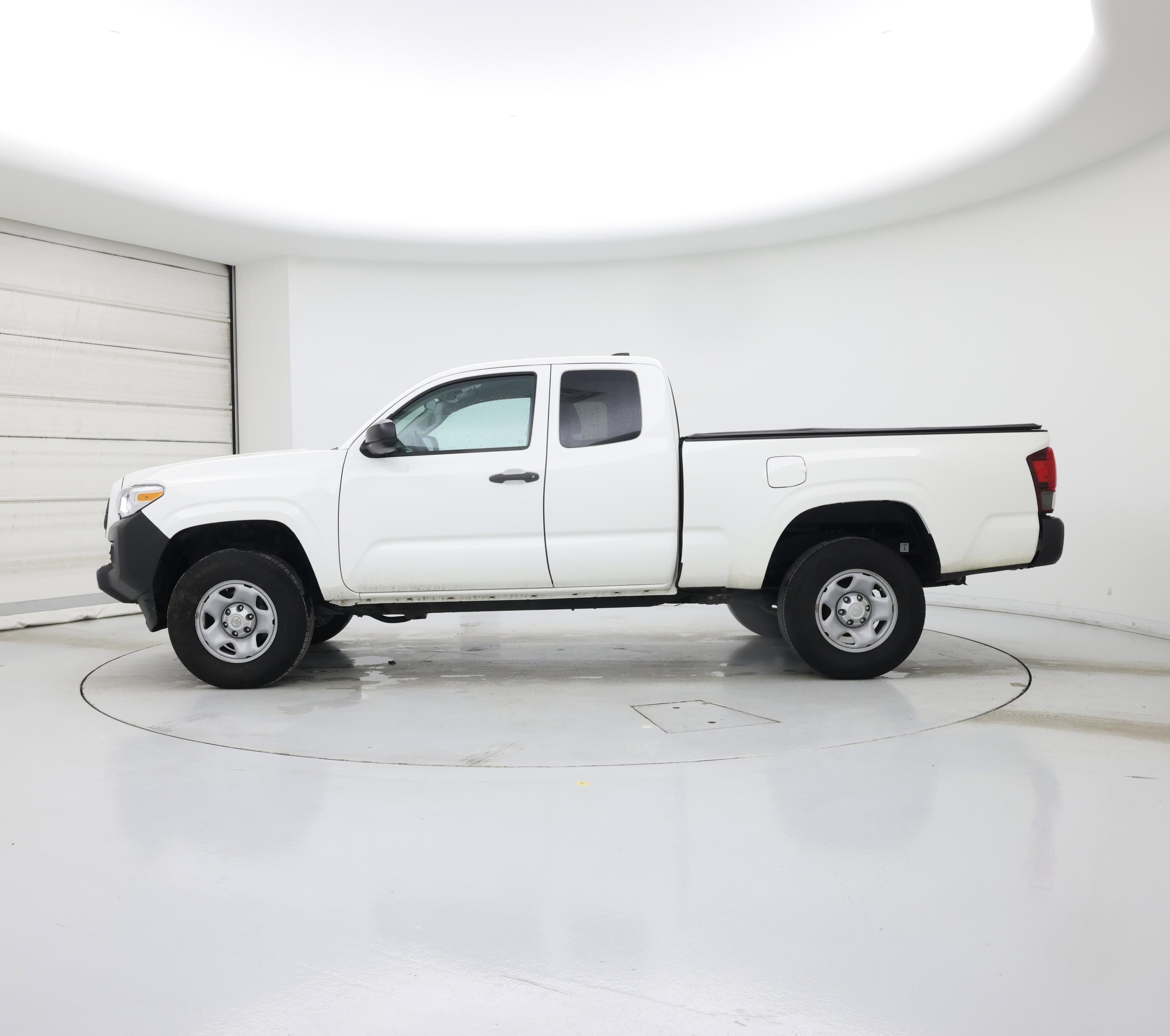 Thumbnail: 2023 Toyota Tacoma - 3