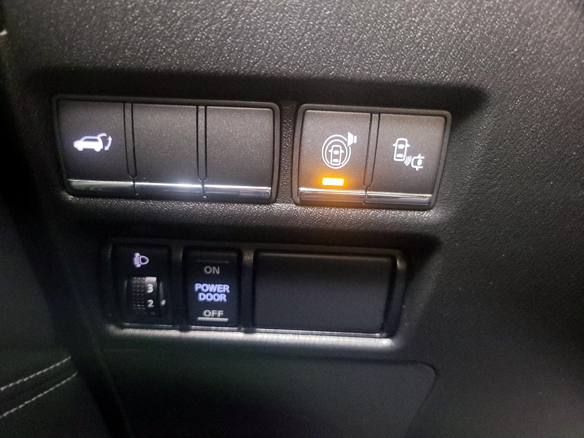 Thumbnail: 2017 INFINITI QX80 - 13