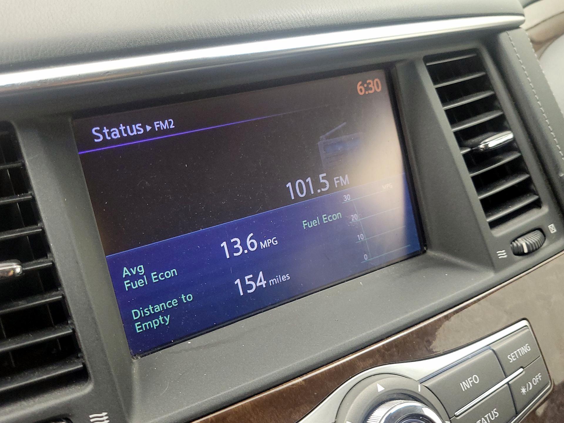 Thumbnail: 2017 INFINITI QX80 - 16