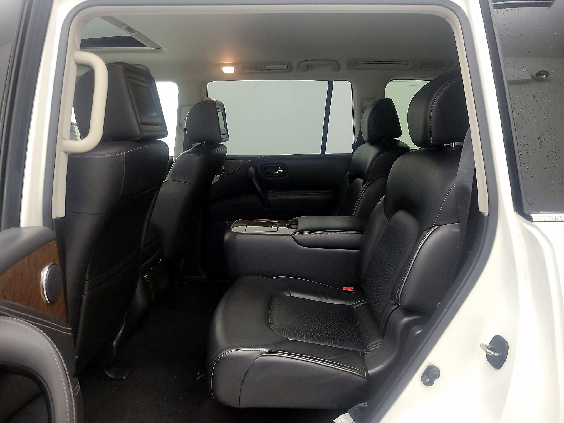 Thumbnail: 2017 INFINITI QX80 - 20