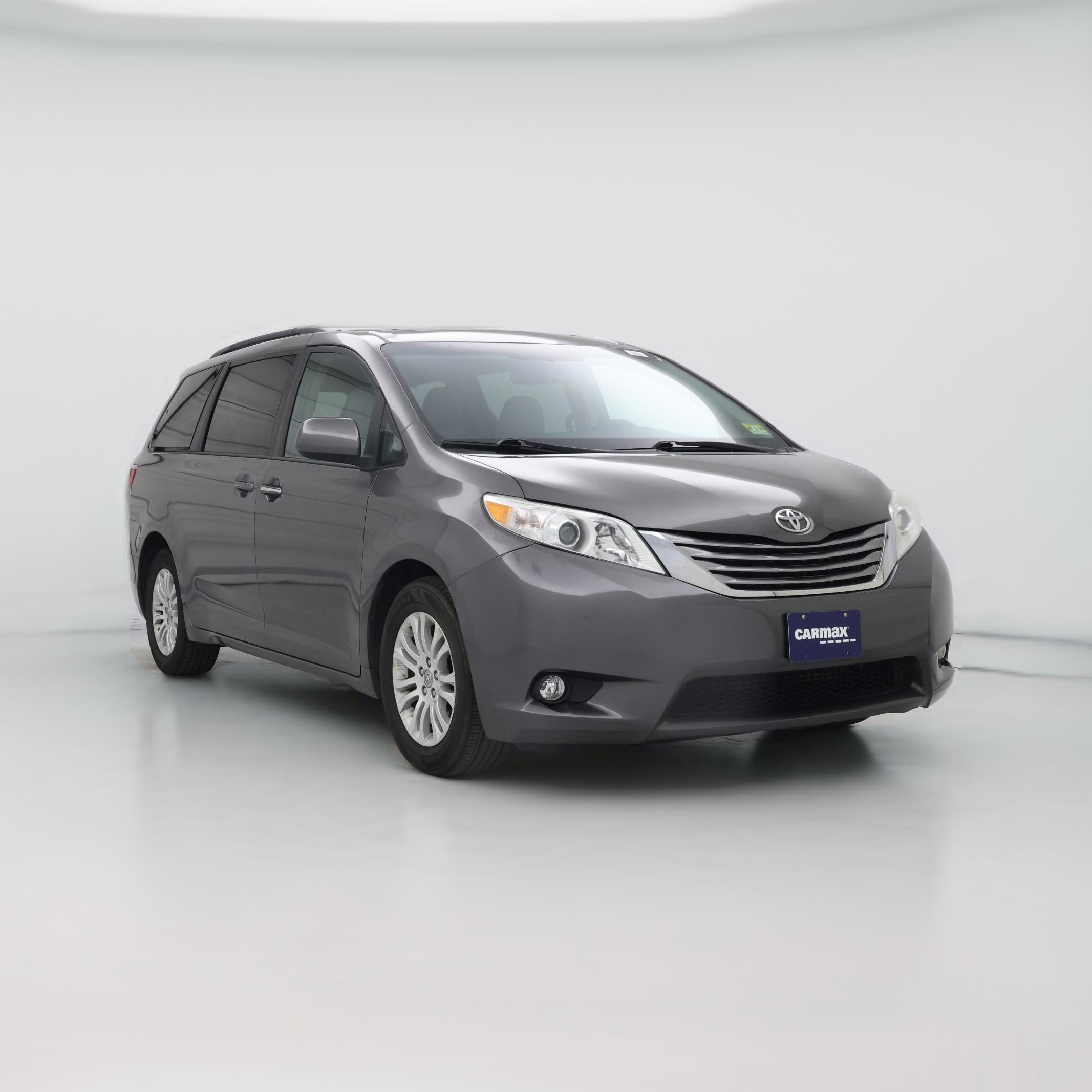 Thumbnail: 2017 Toyota Sienna - 1