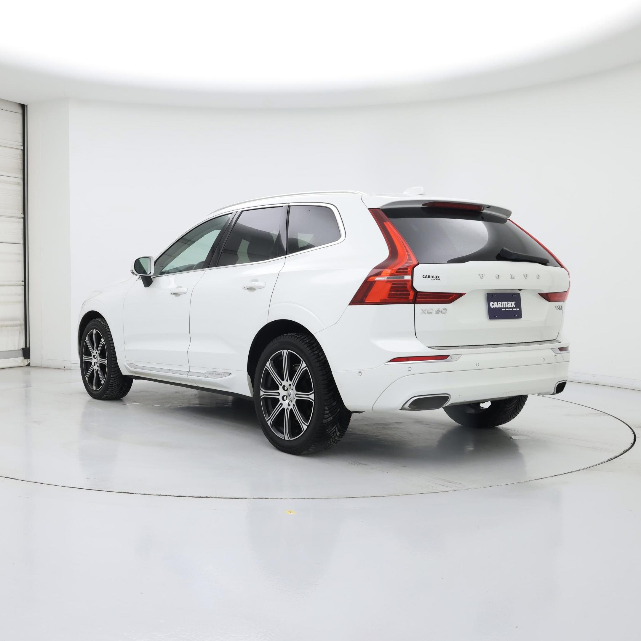 Thumbnail: 2018 Volvo XC60 - 2