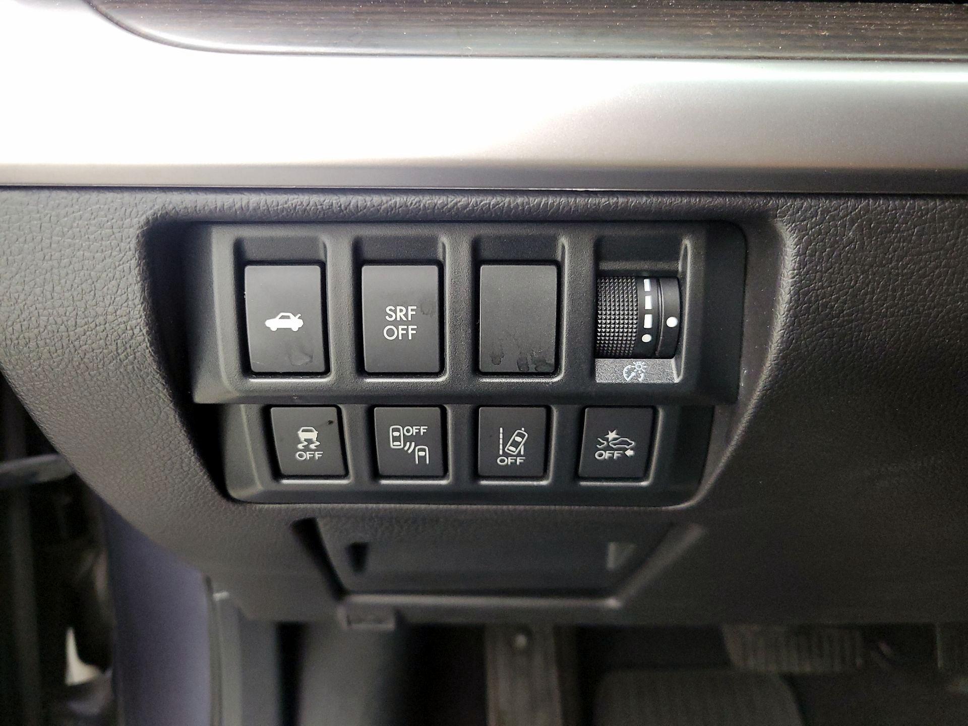 Thumbnail: 2015 Subaru Legacy - 13