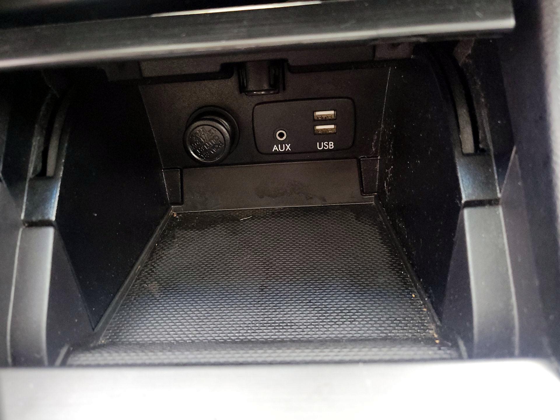 Thumbnail: 2015 Subaru Legacy - 19