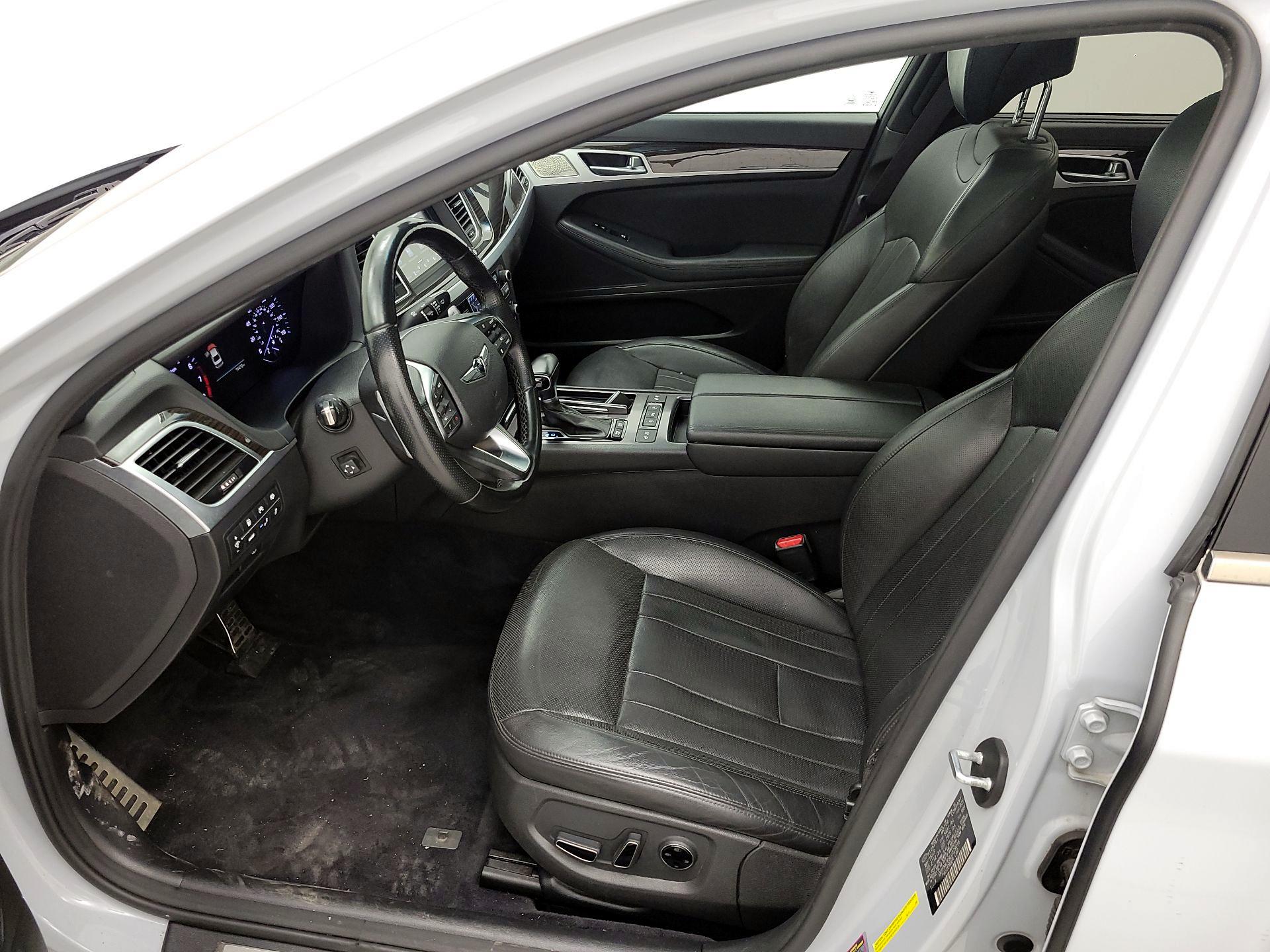 Thumbnail: 2020 Genesis G80 - 11