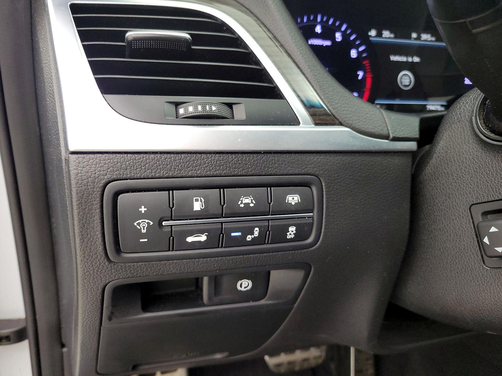 Thumbnail: 2020 Genesis G80 - 13