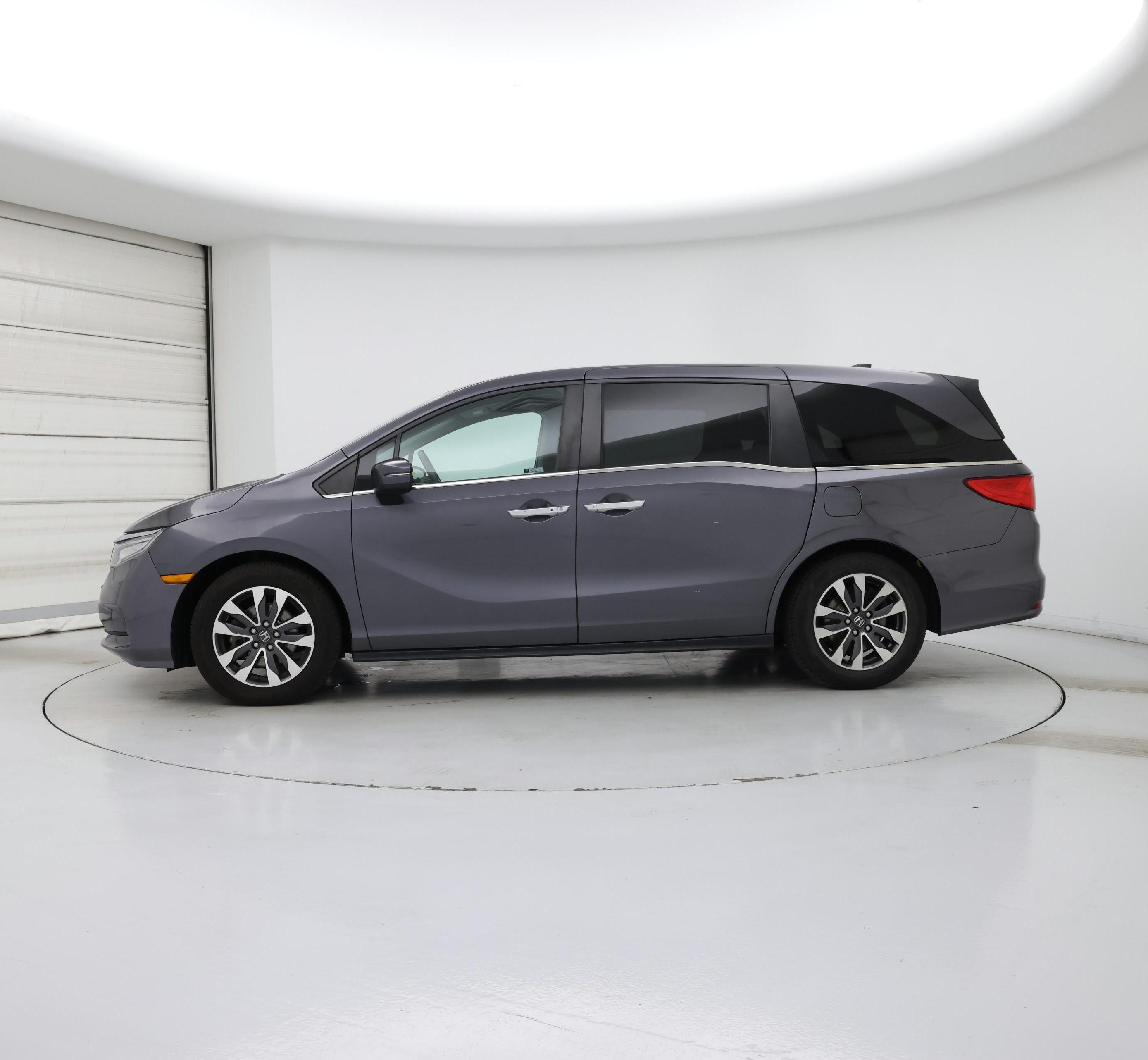 Thumbnail: 2021 Honda Odyssey - 3