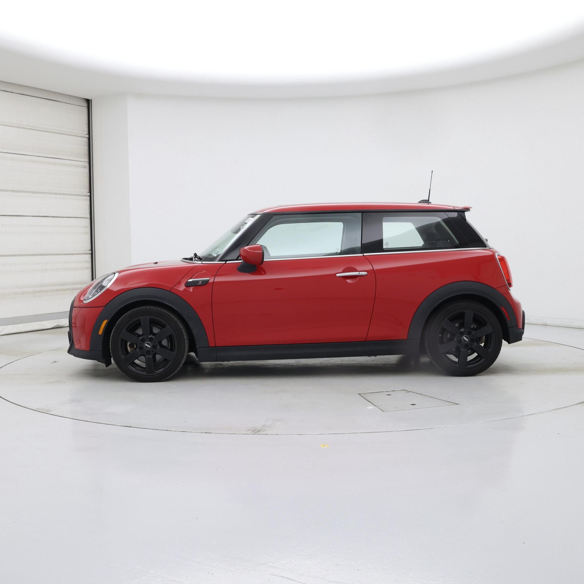 Thumbnail: 2022 MINI Cooper Hardtop - 3