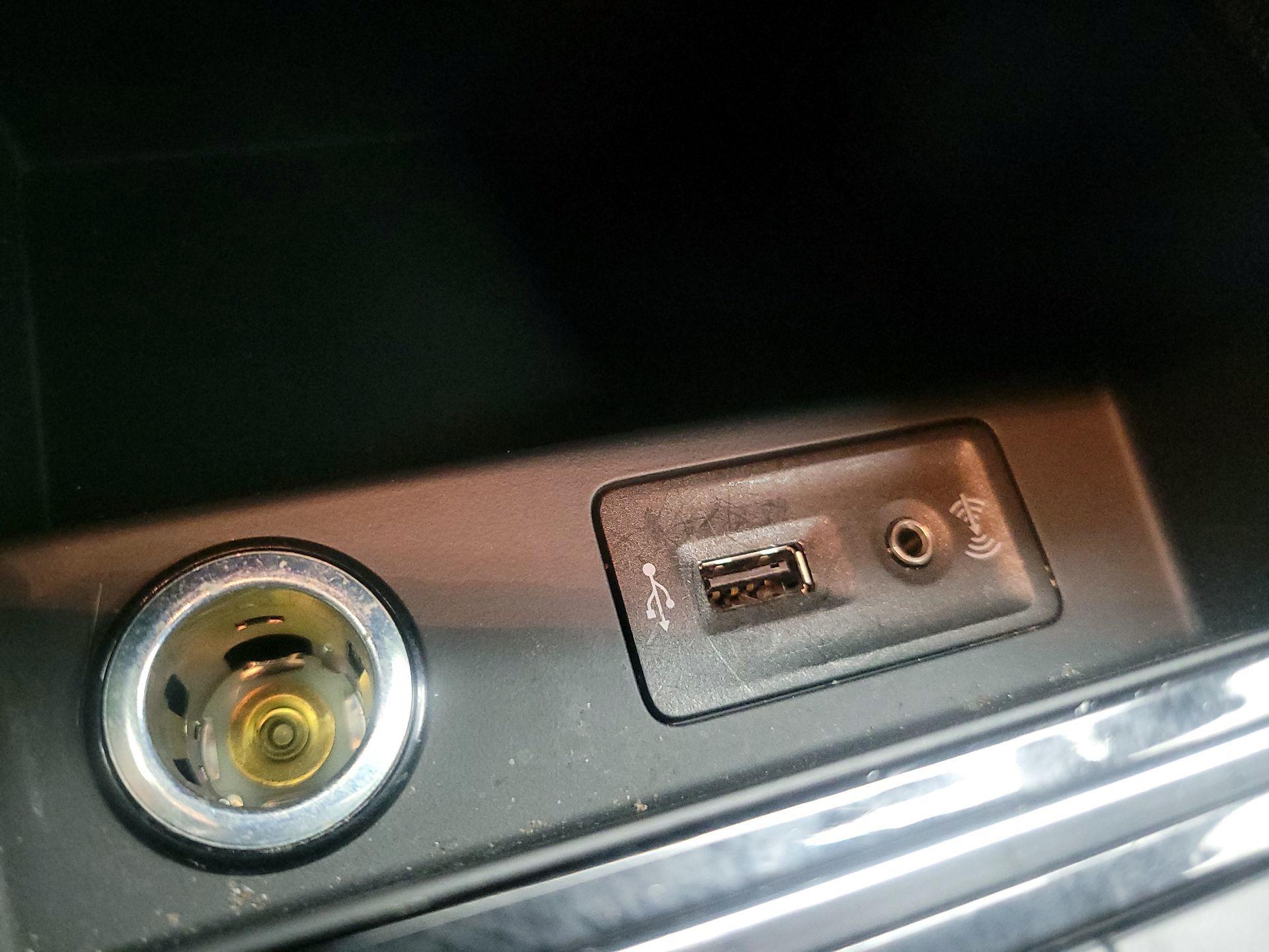 Thumbnail: 2017 Volkswagen Jetta - 18