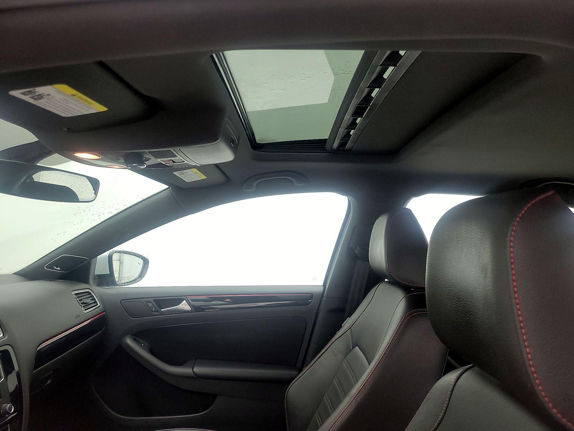 Thumbnail: 2017 Volkswagen Jetta - 19