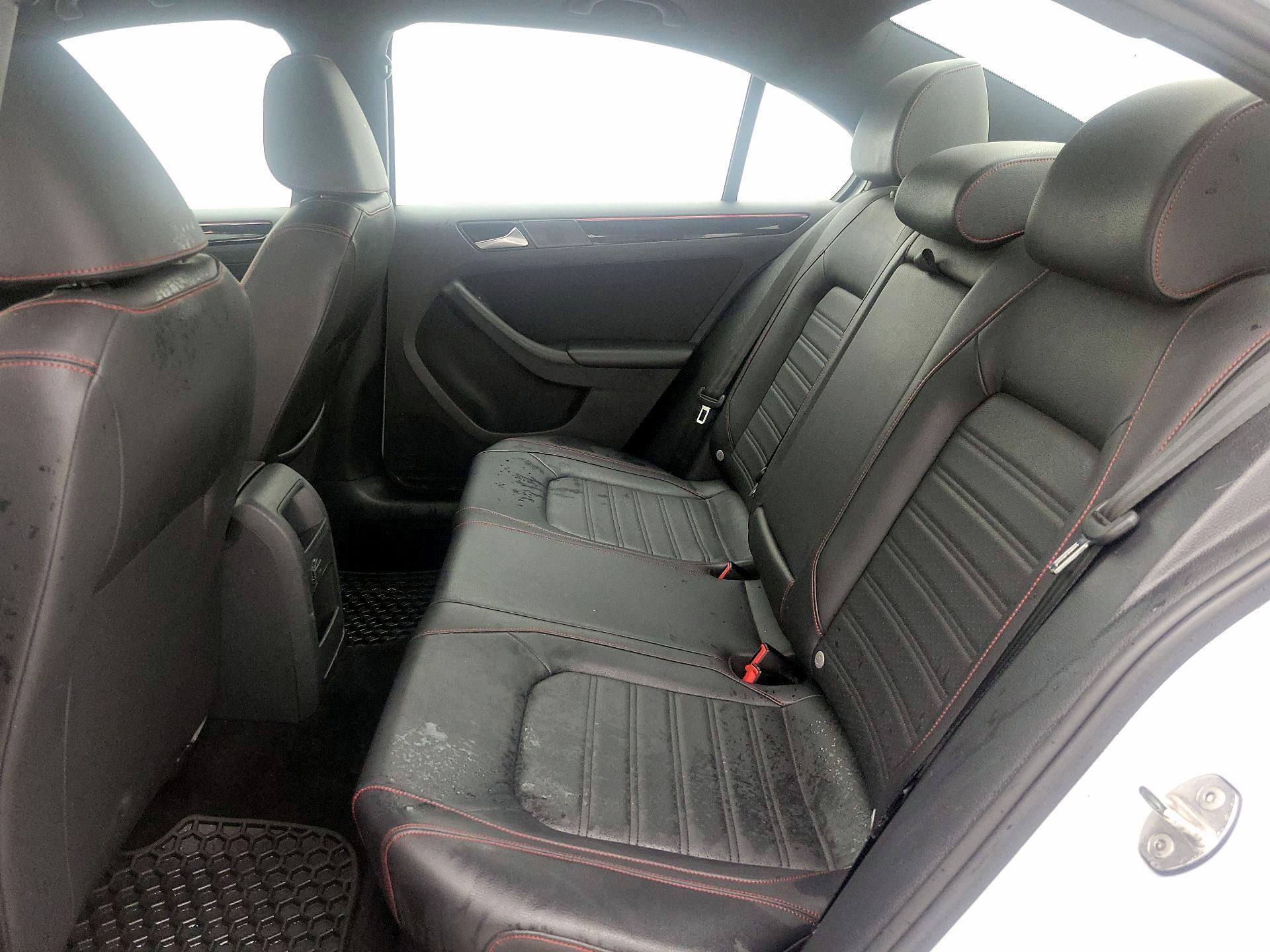 Thumbnail: 2017 Volkswagen Jetta - 20