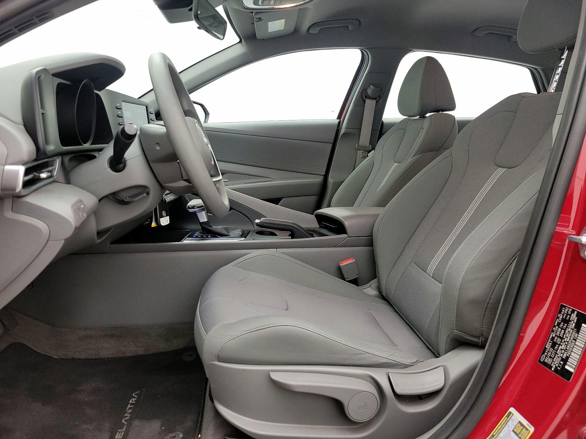 Thumbnail: 2023 Hyundai Elantra - 11