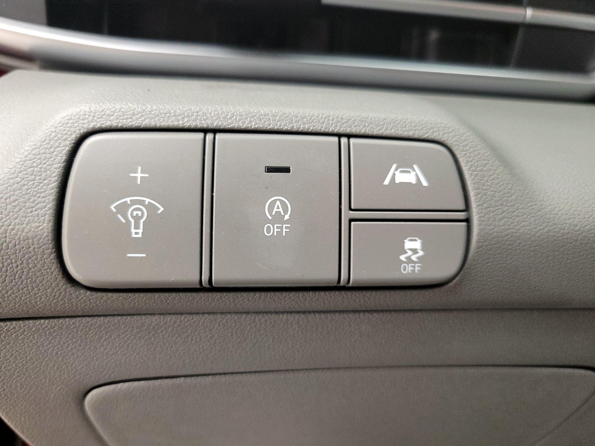 Thumbnail: 2023 Hyundai Elantra - 13