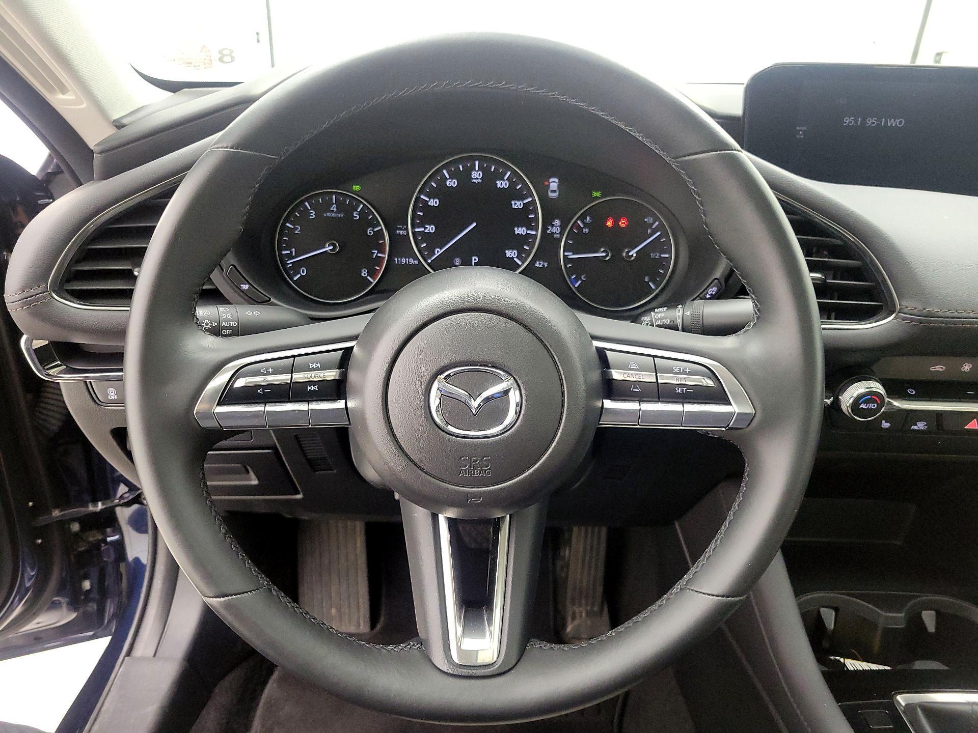 Thumbnail: 2023 Mazda Mazda3 - 10