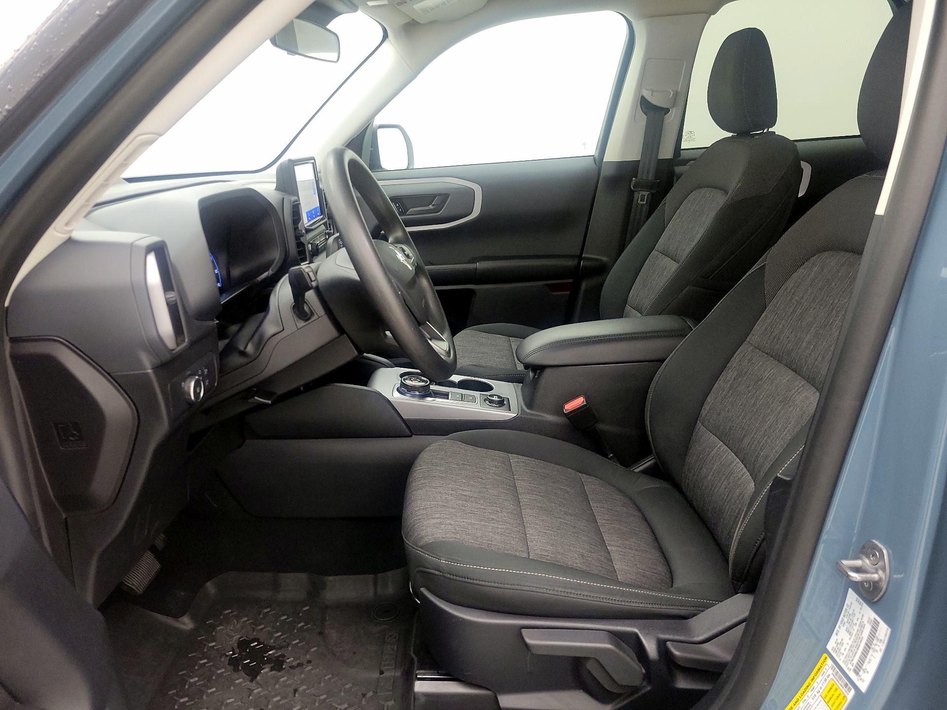 Thumbnail: 2021 Ford Bronco Sport - 11