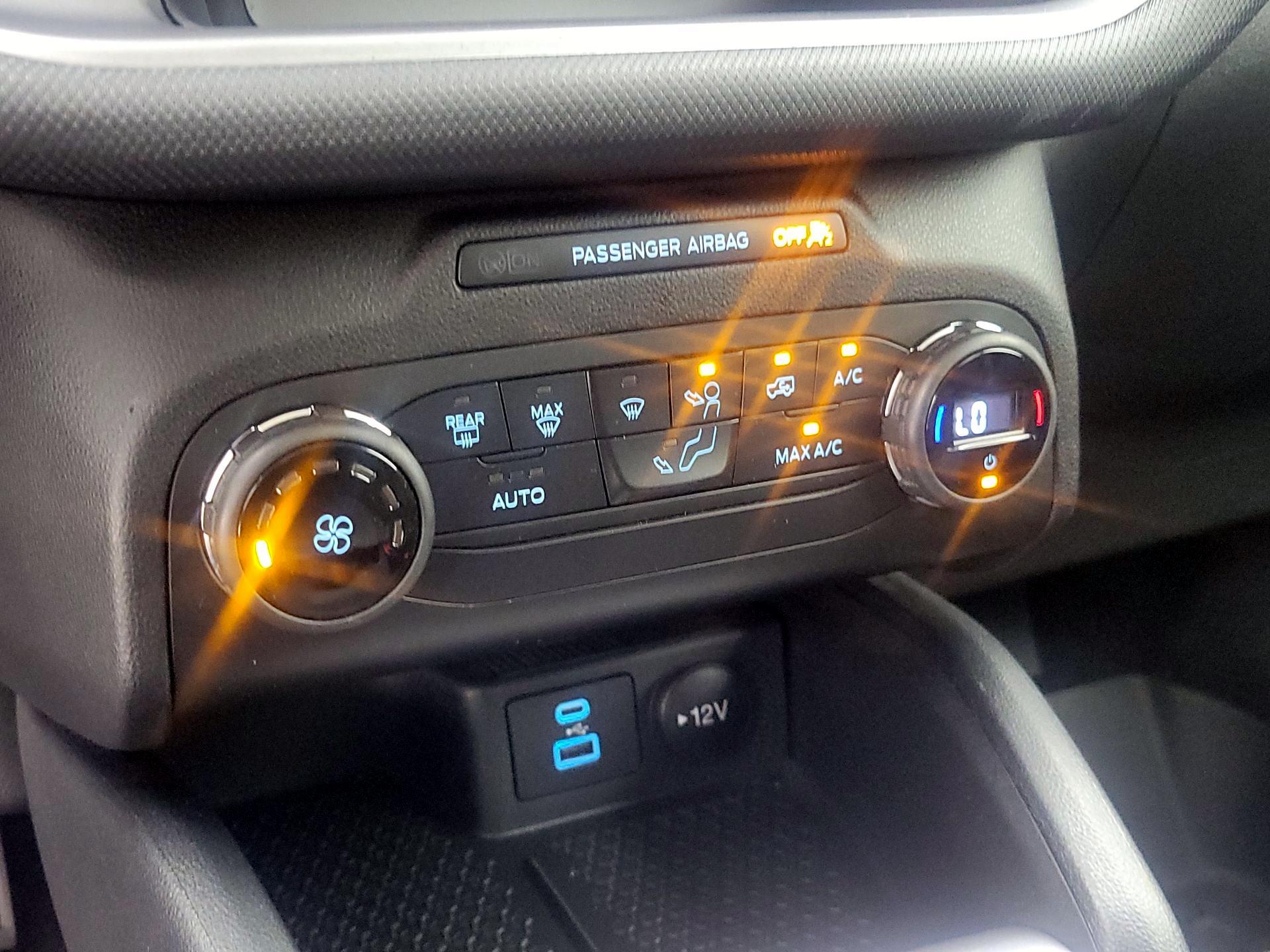 Thumbnail: 2021 Ford Bronco Sport - 16