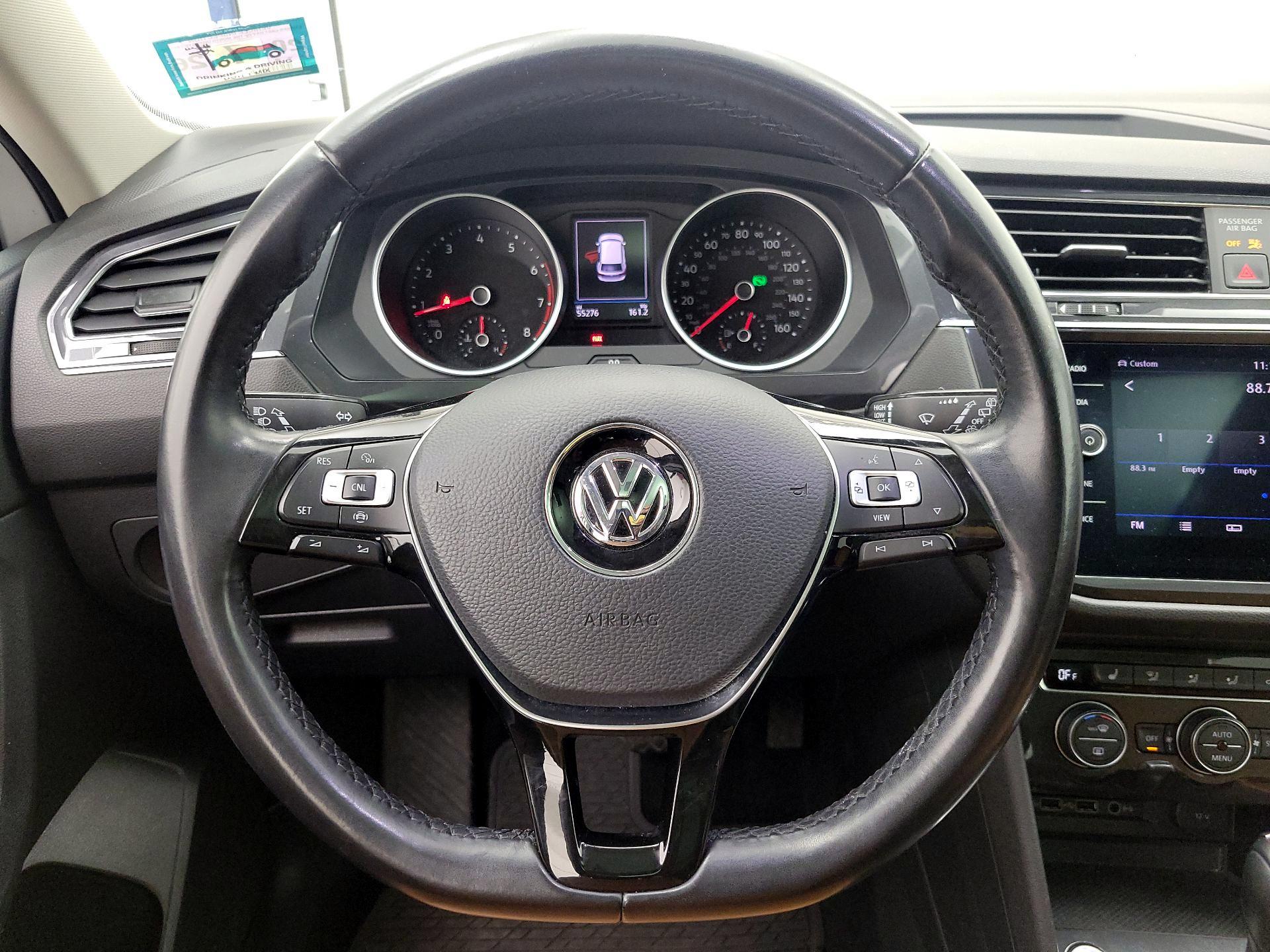 Thumbnail: 2019 Volkswagen Tiguan - 10