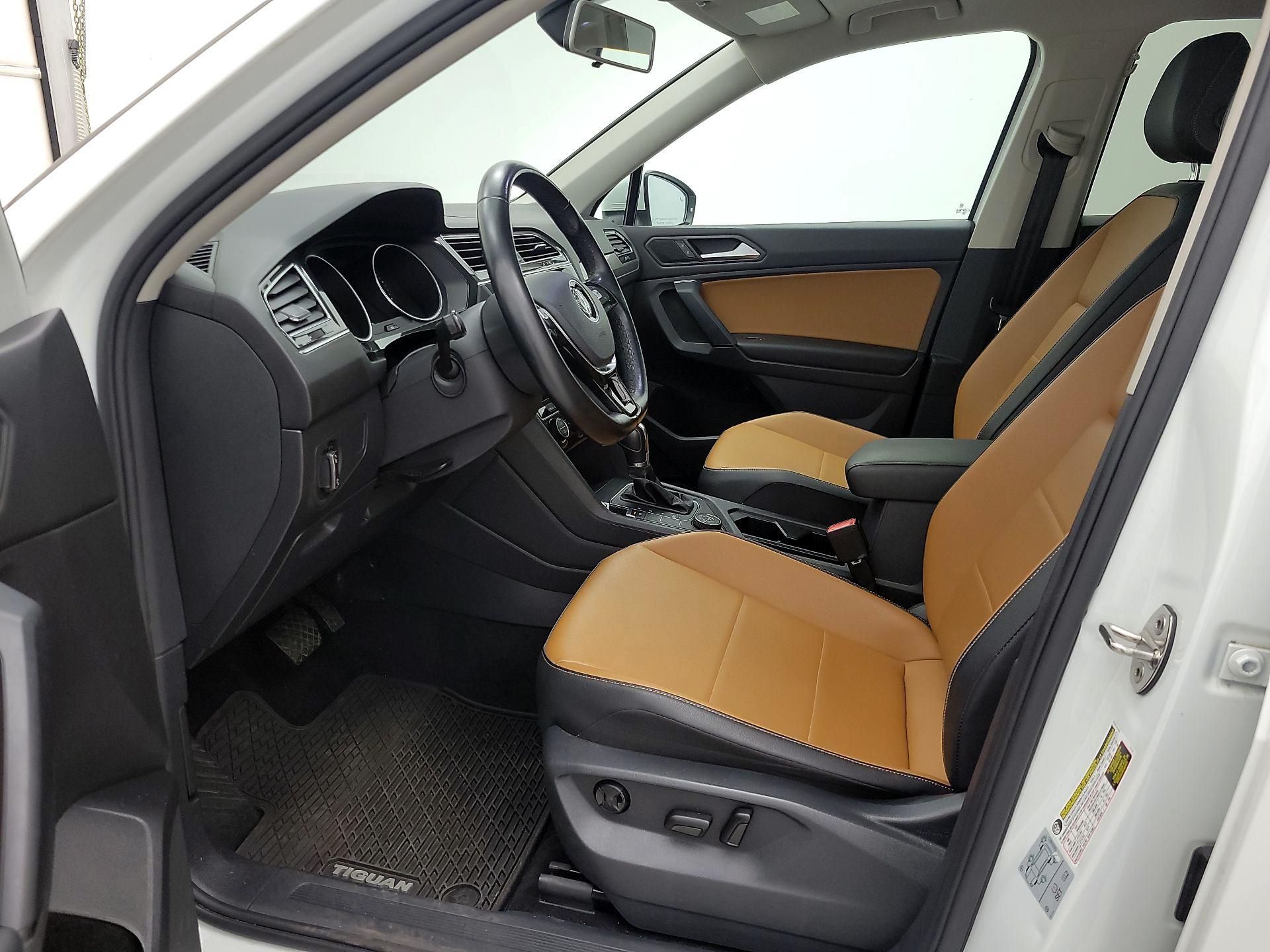 Thumbnail: 2019 Volkswagen Tiguan - 11