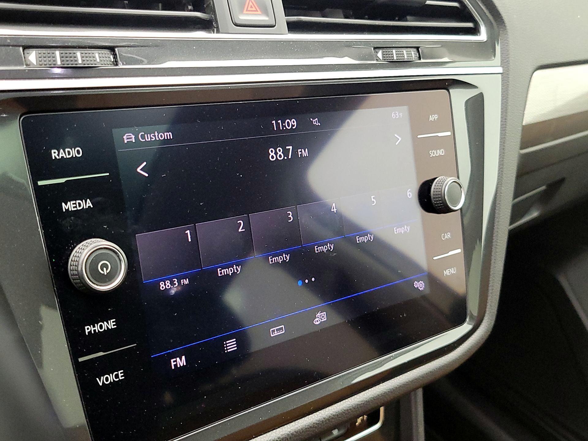 Thumbnail: 2019 Volkswagen Tiguan - 15