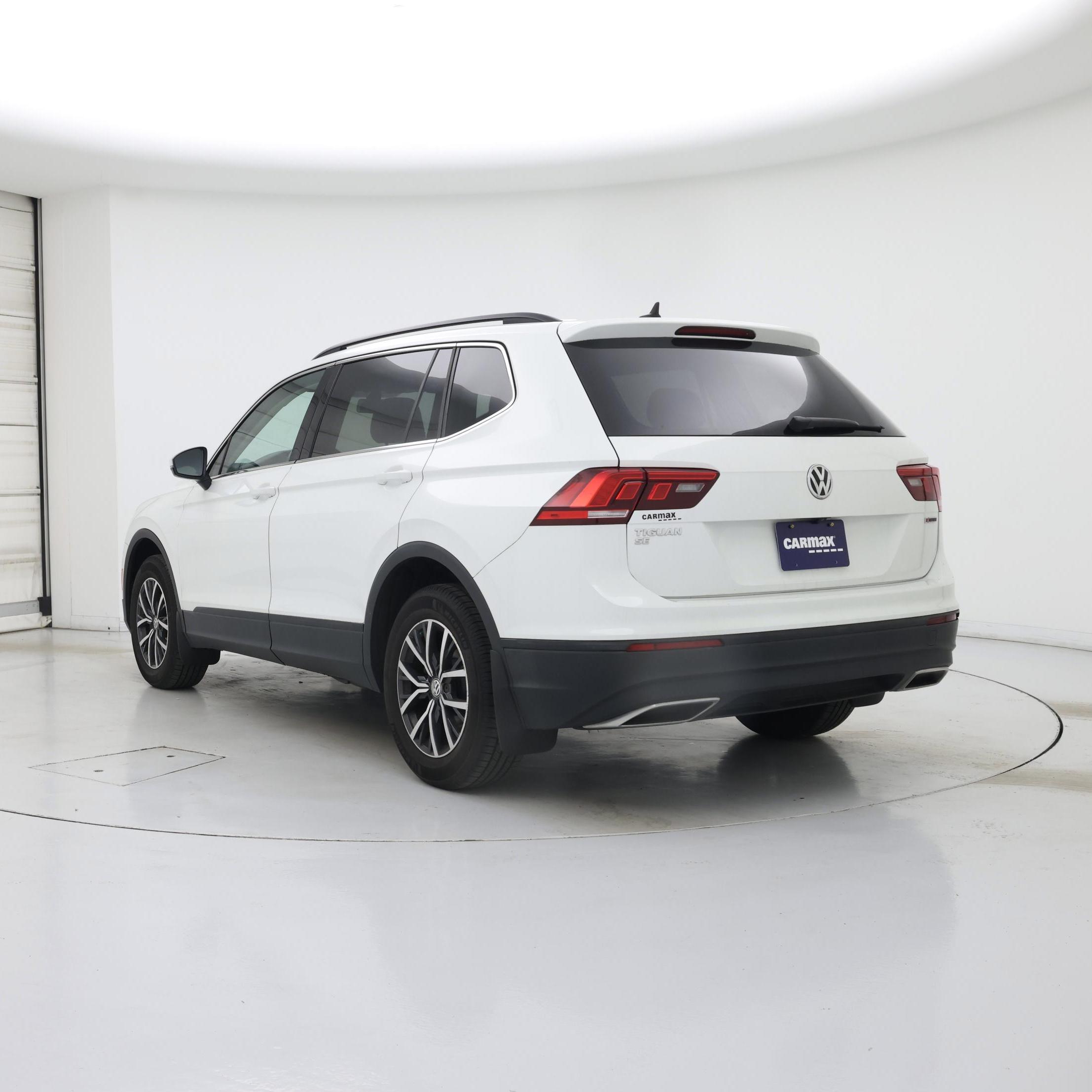 Thumbnail: 2019 Volkswagen Tiguan - 2