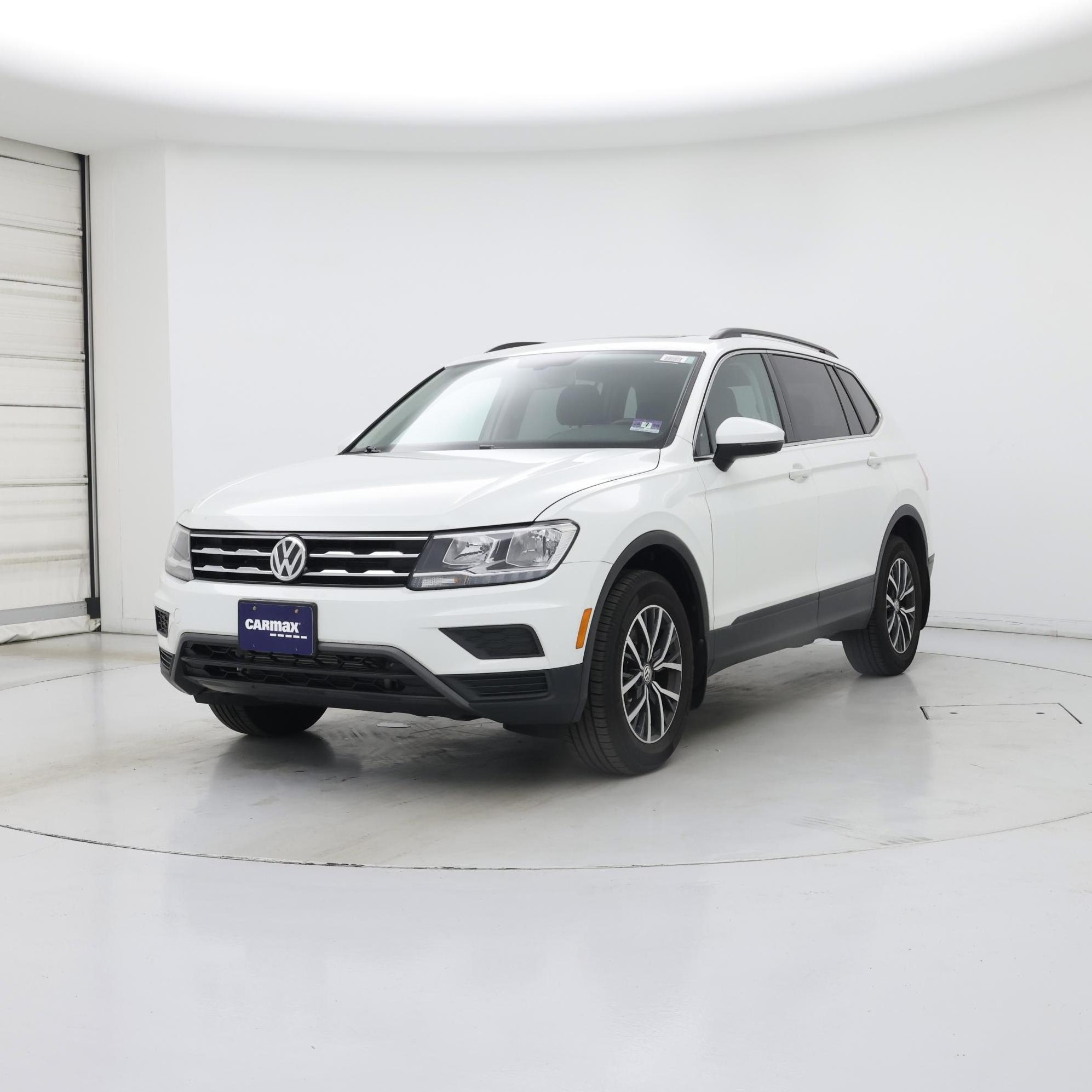 Thumbnail: 2019 Volkswagen Tiguan - 4