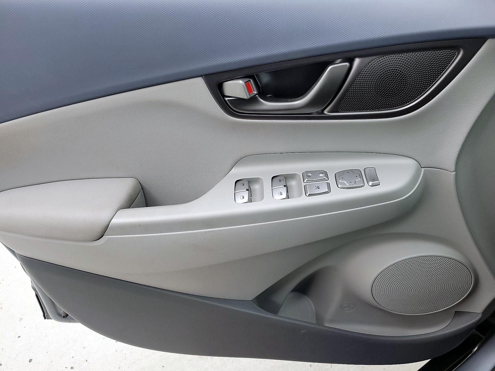 Thumbnail: 2021 Hyundai Kona - 12