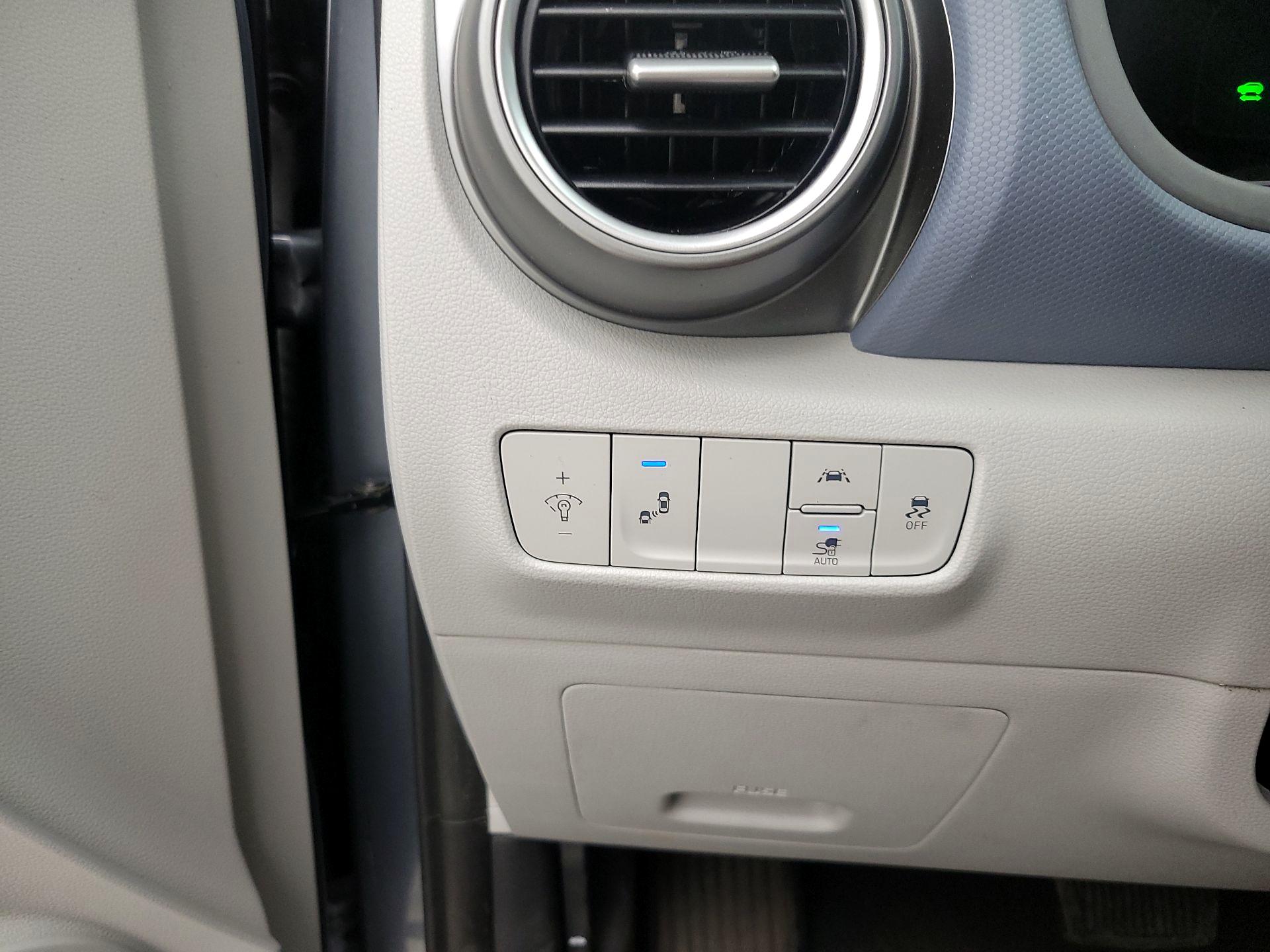 Thumbnail: 2021 Hyundai Kona - 13